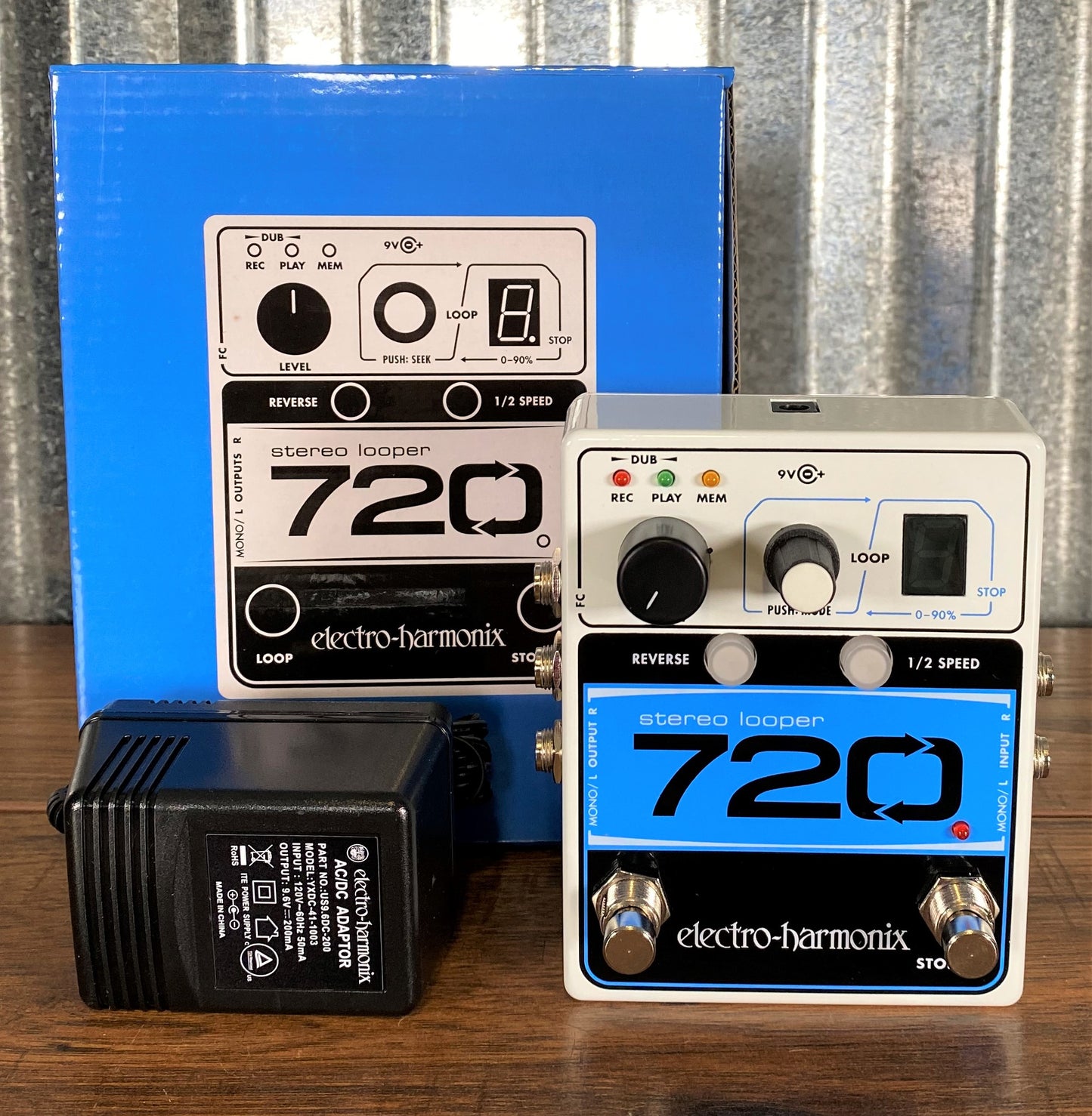 Electro-Harmonix EHX 720 Stereo Looper Guitar Effects Pedal & AC Adapter