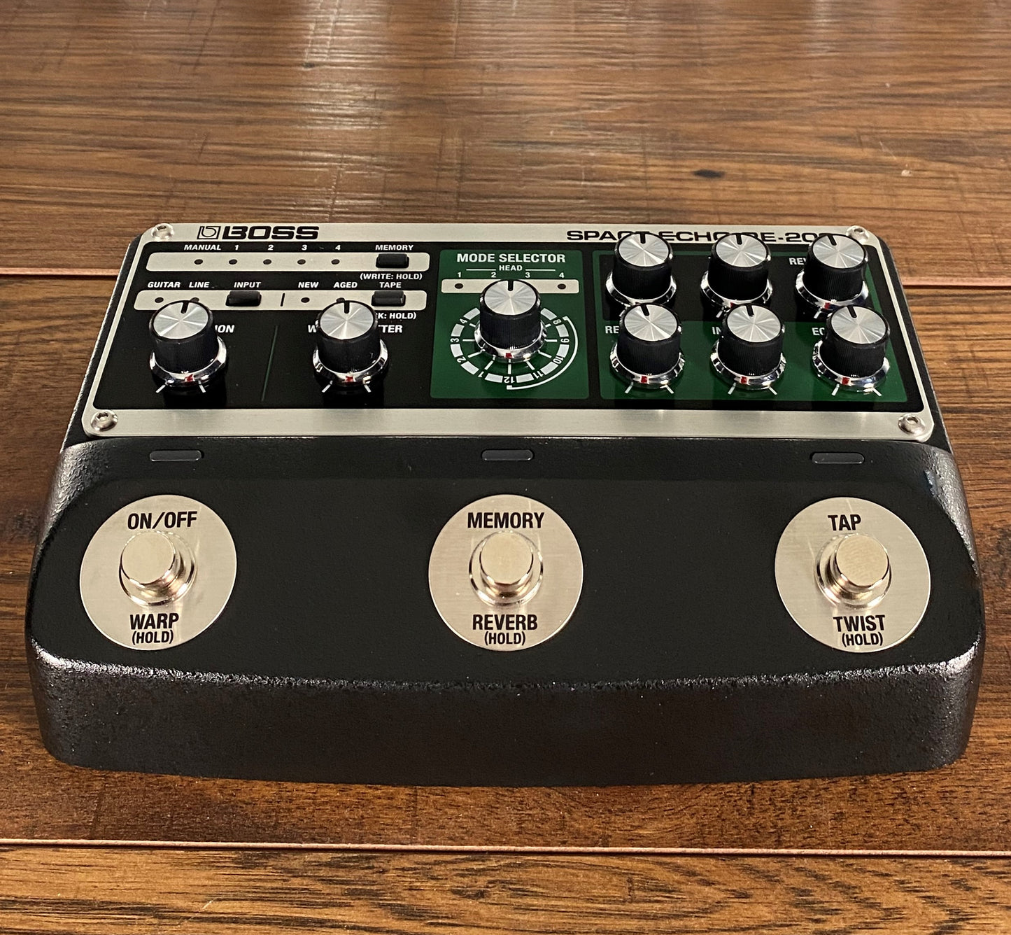 Boss RE-202 Space Echo Guitar Effect Pedal