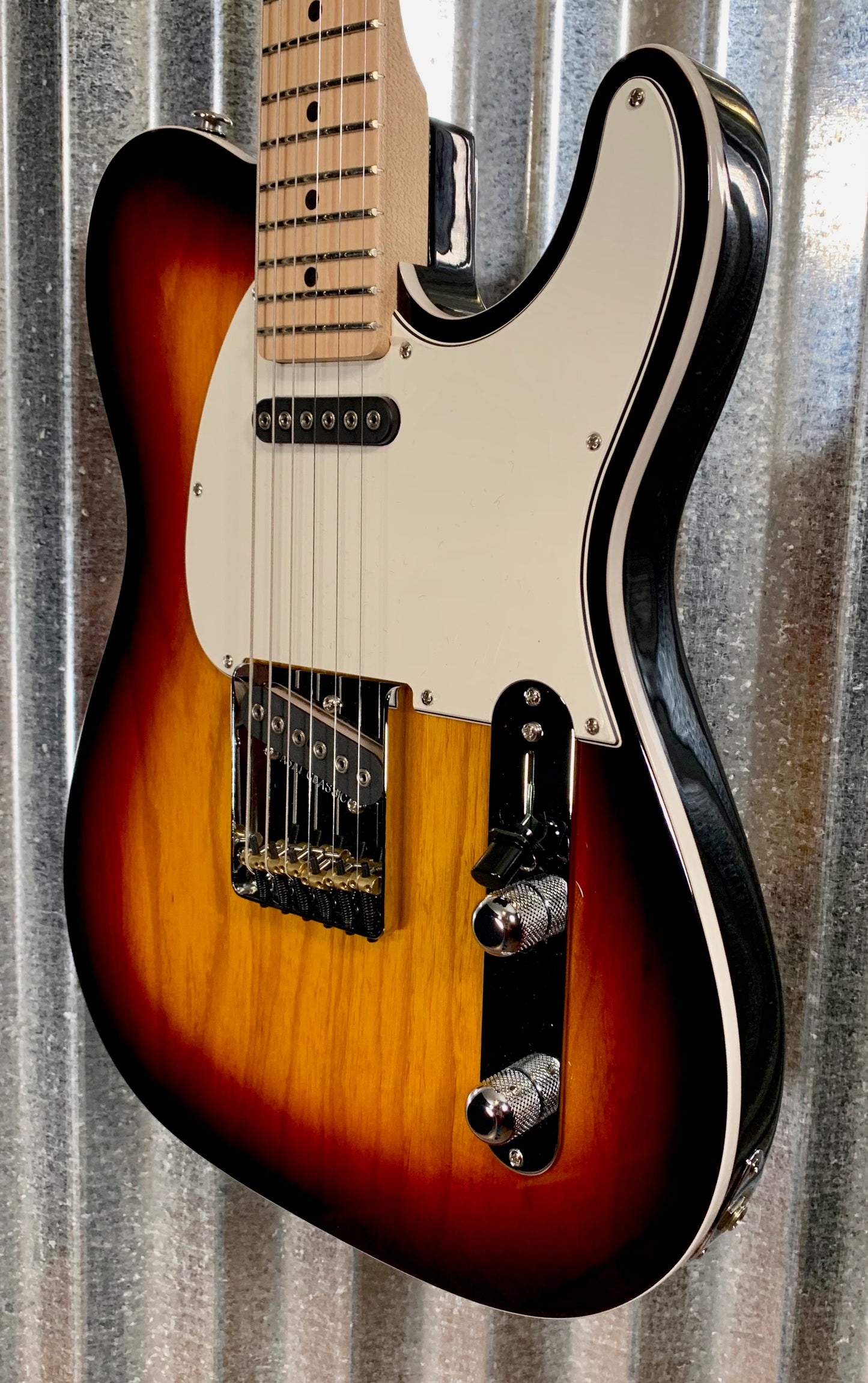 G&L USA Fullerton Custom ASAT Classic 3 Tone Sunburst Guitar & Case #2103