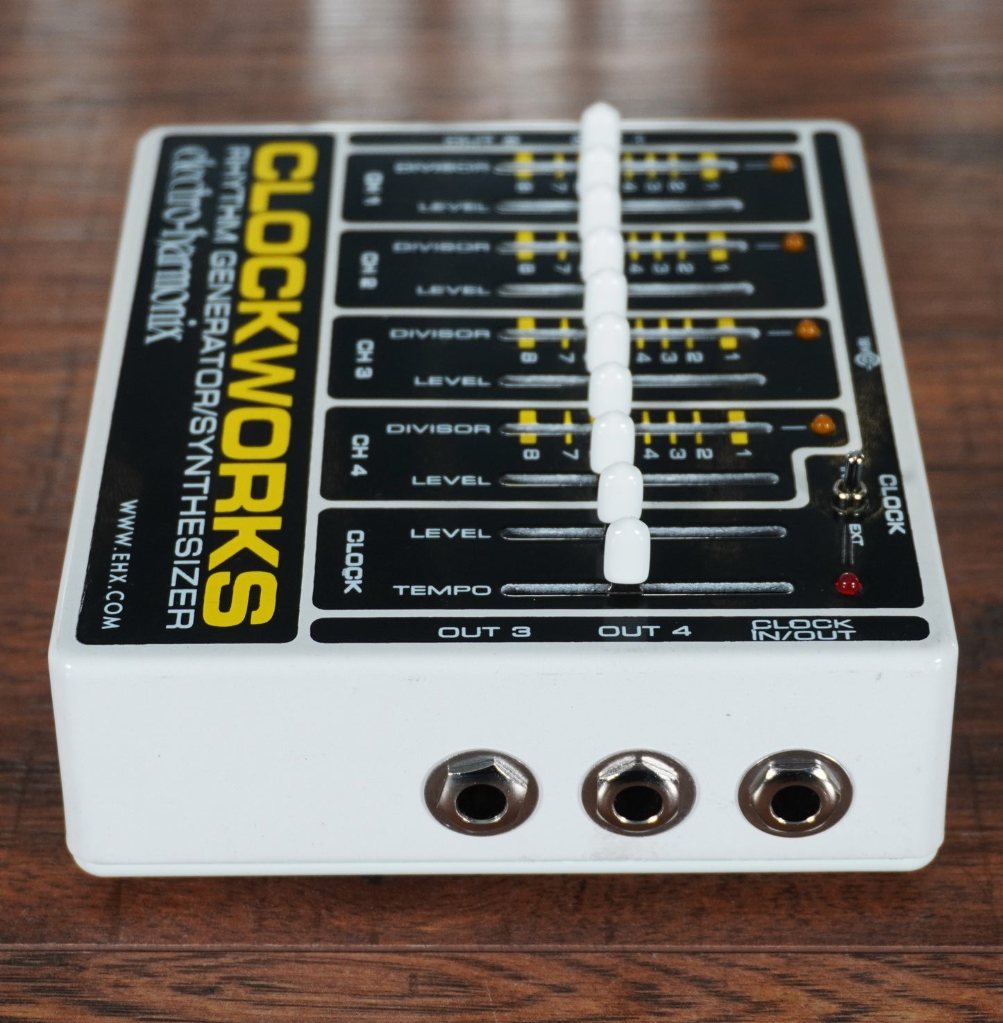 Electro-Harmonix EHX Clockworks Rhythm Generator Synthesizer Guitar Effect Pedal