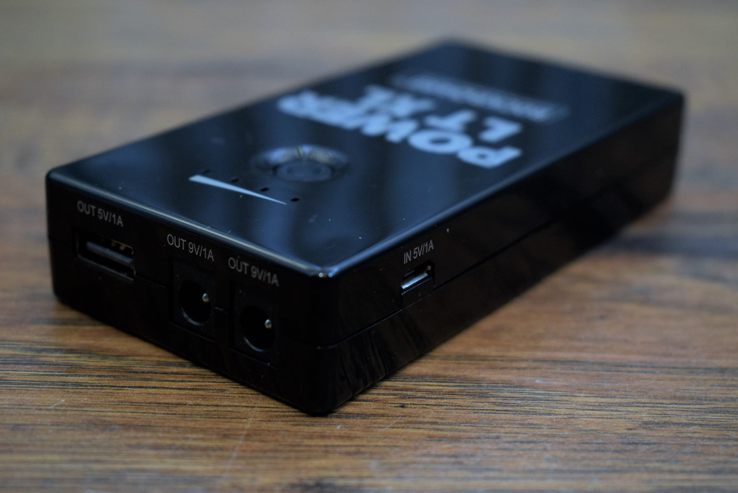 Warwick Rockboard Power LT XL 9v Rechargeable Guitar Effect Pedalboard Power Supply Black