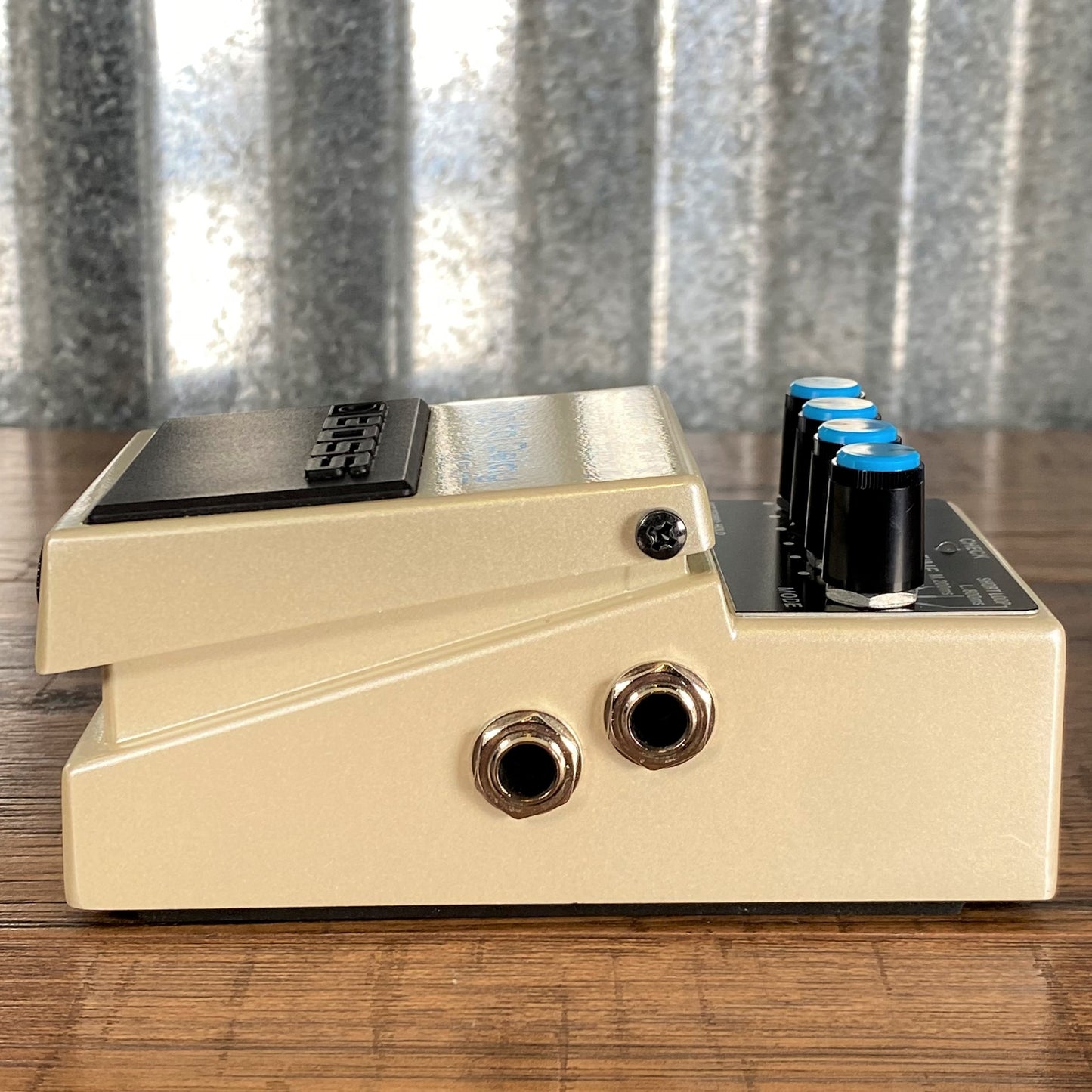 Boss DD-3T Digital Delay Guitar Effect Pedal Demo