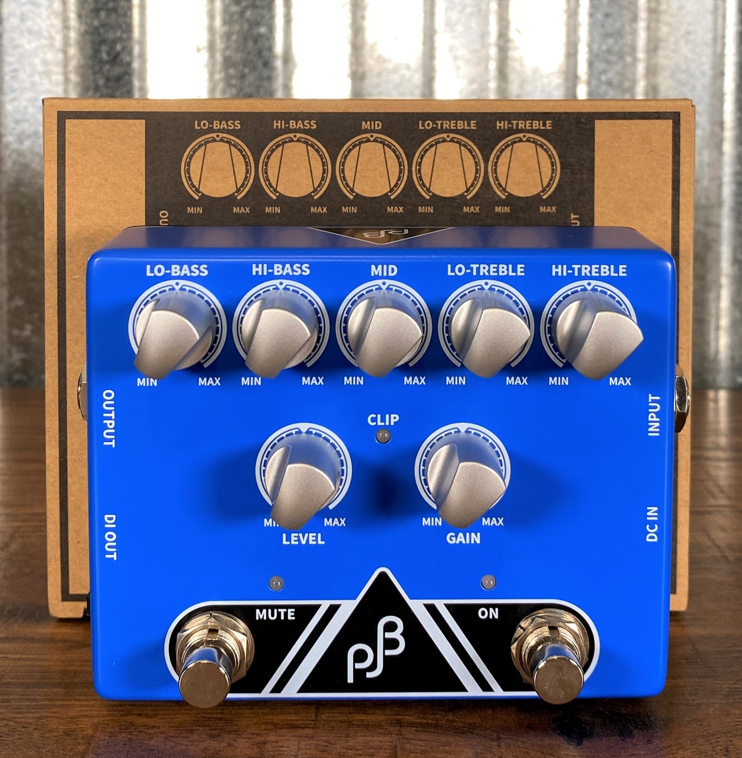 Phil Jones Bass PE-5 5 Band EQ Pre-Amp, Direct Box, & Signal Booster Effect Pedal