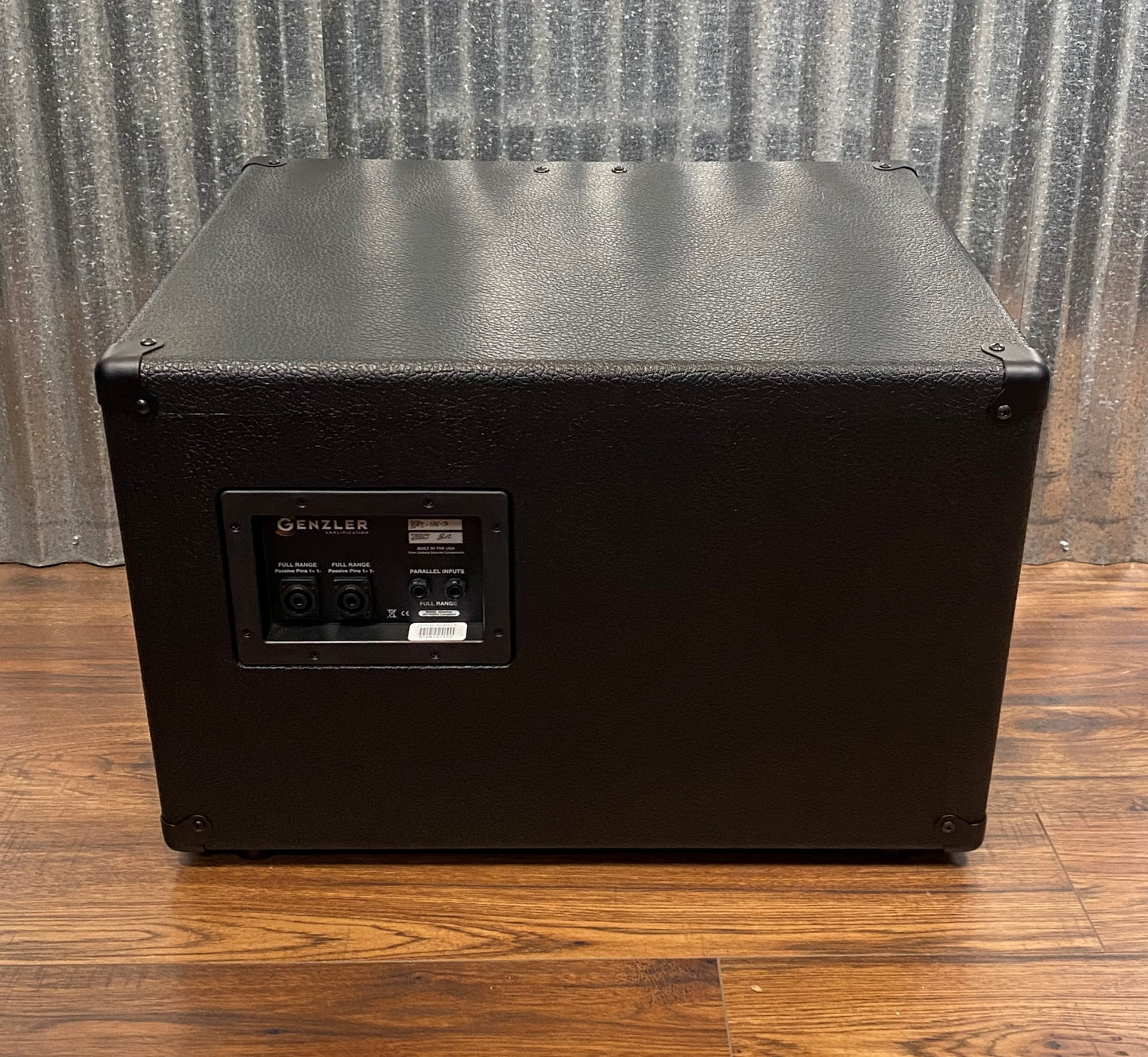 Genzler Amplification BA2-115-3SLT Series 2 1x15" 500 Watt Bass Array Speaker Cabinet Slant