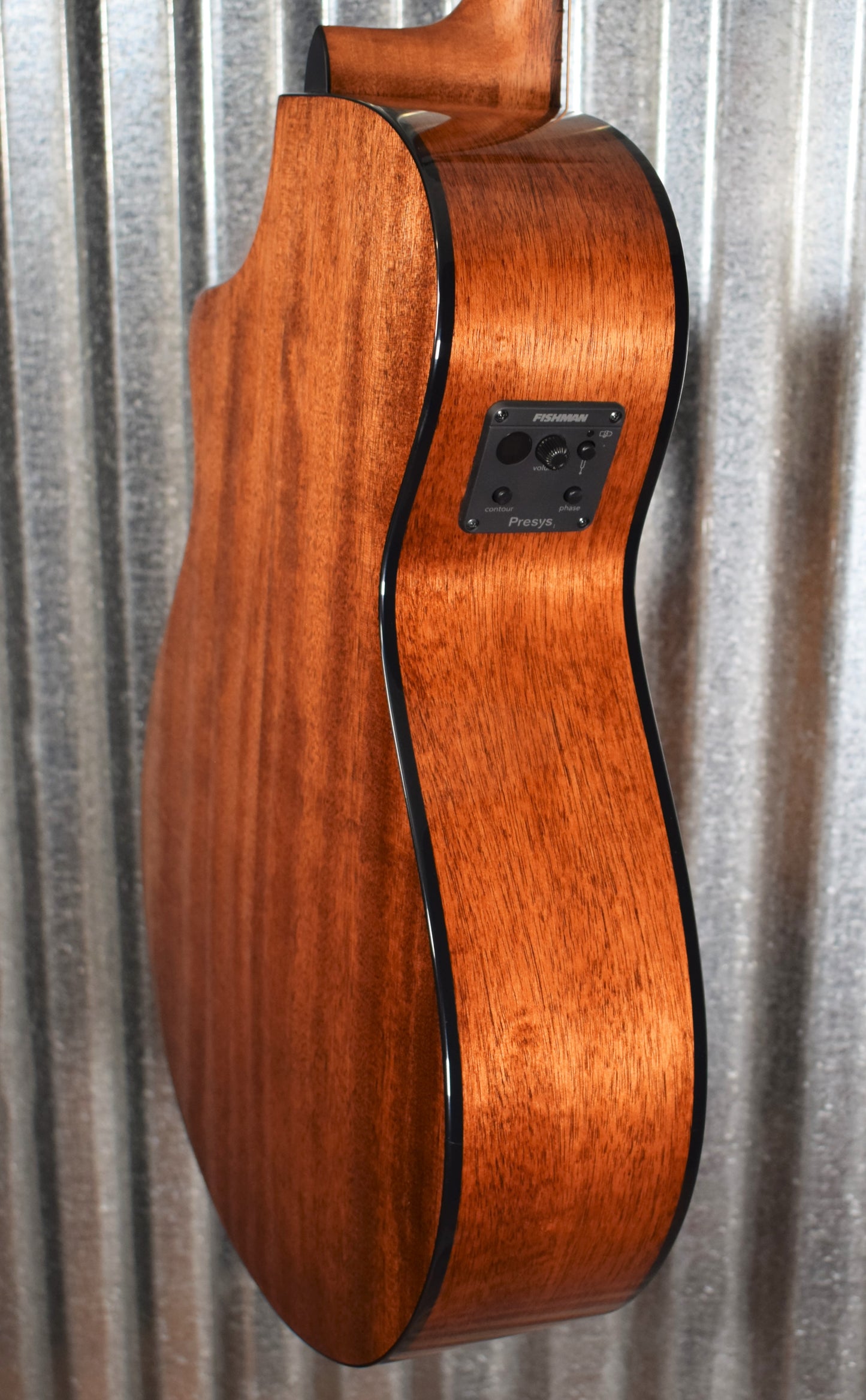 Breedlove Discovery Concert CE Sunburst Sitka Acoustic Electric Guitar Blem #0677