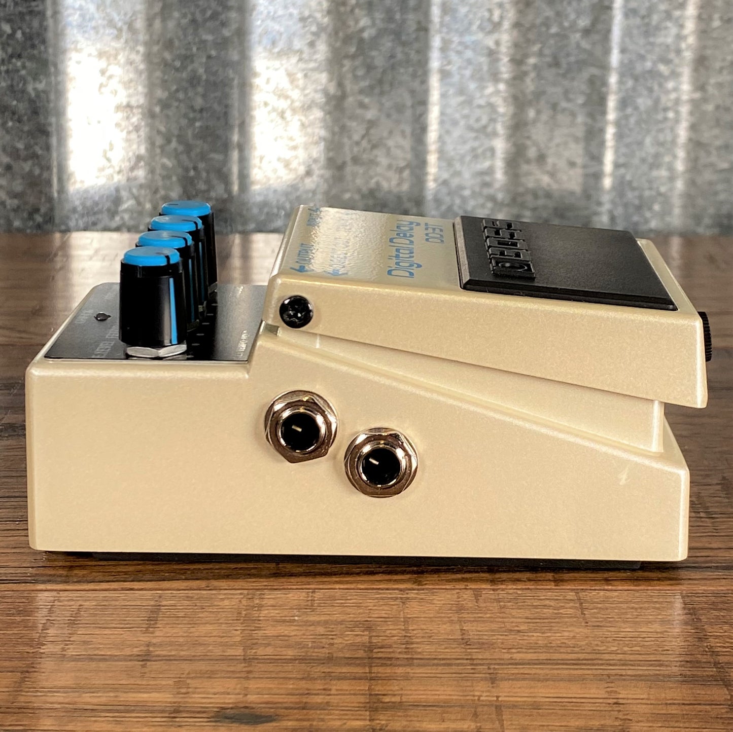 Boss DD-3T Digital Delay Guitar Effect Pedal Demo