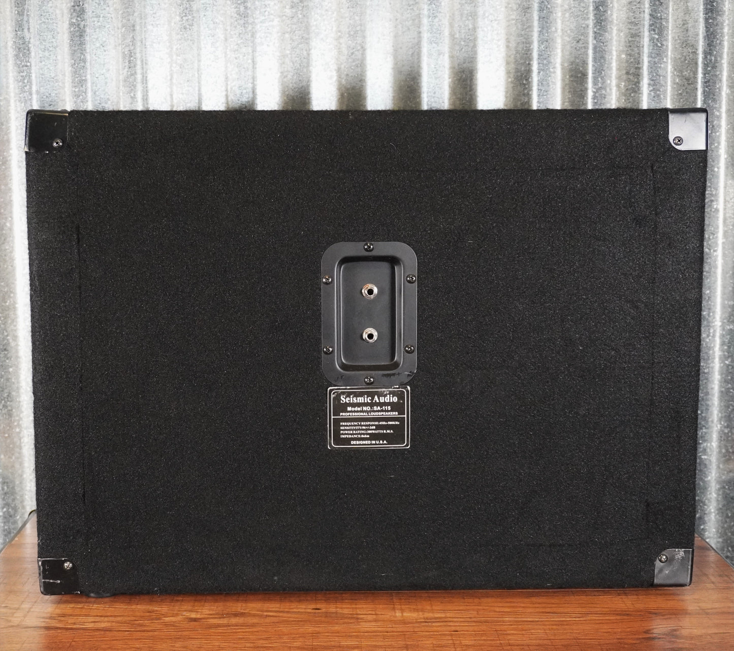 Seismic Audio SA-115 1x15" 300 Watt Bass Amplifier Speaker Cabinet Used