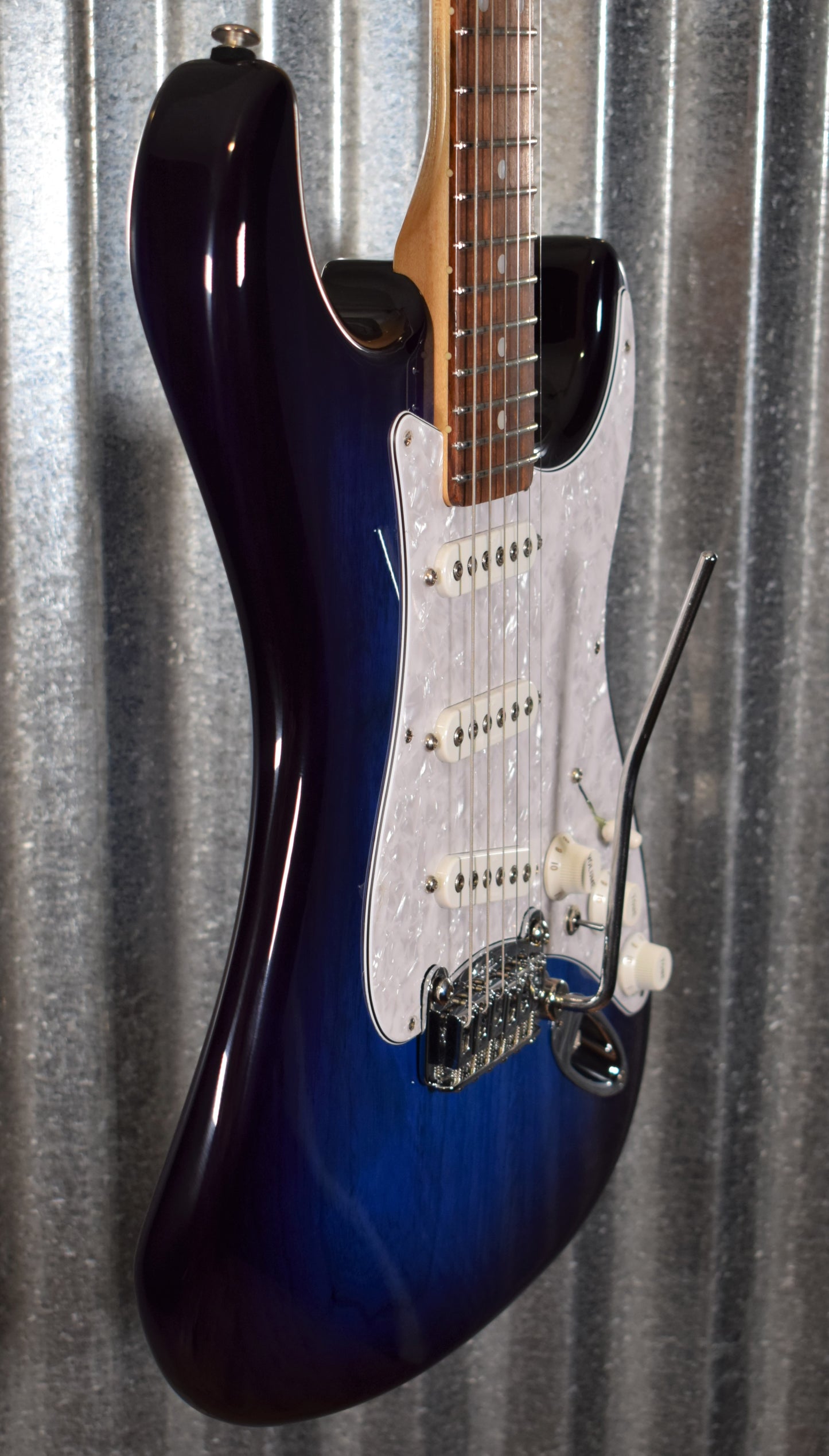 G&L USA Fullerton Deluxe S-500 Blueburst Guitar & Case S500 #5058