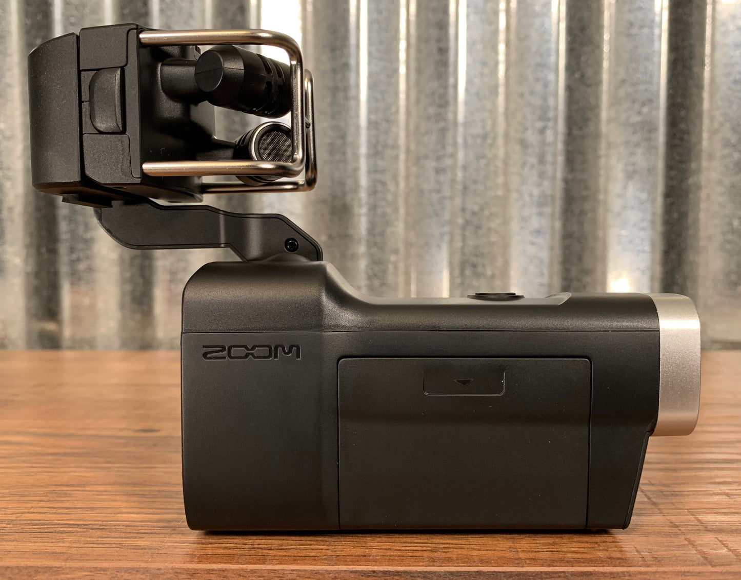 Zoom Q8 HD Handy Video Camera & 4 Track Audio Recorder