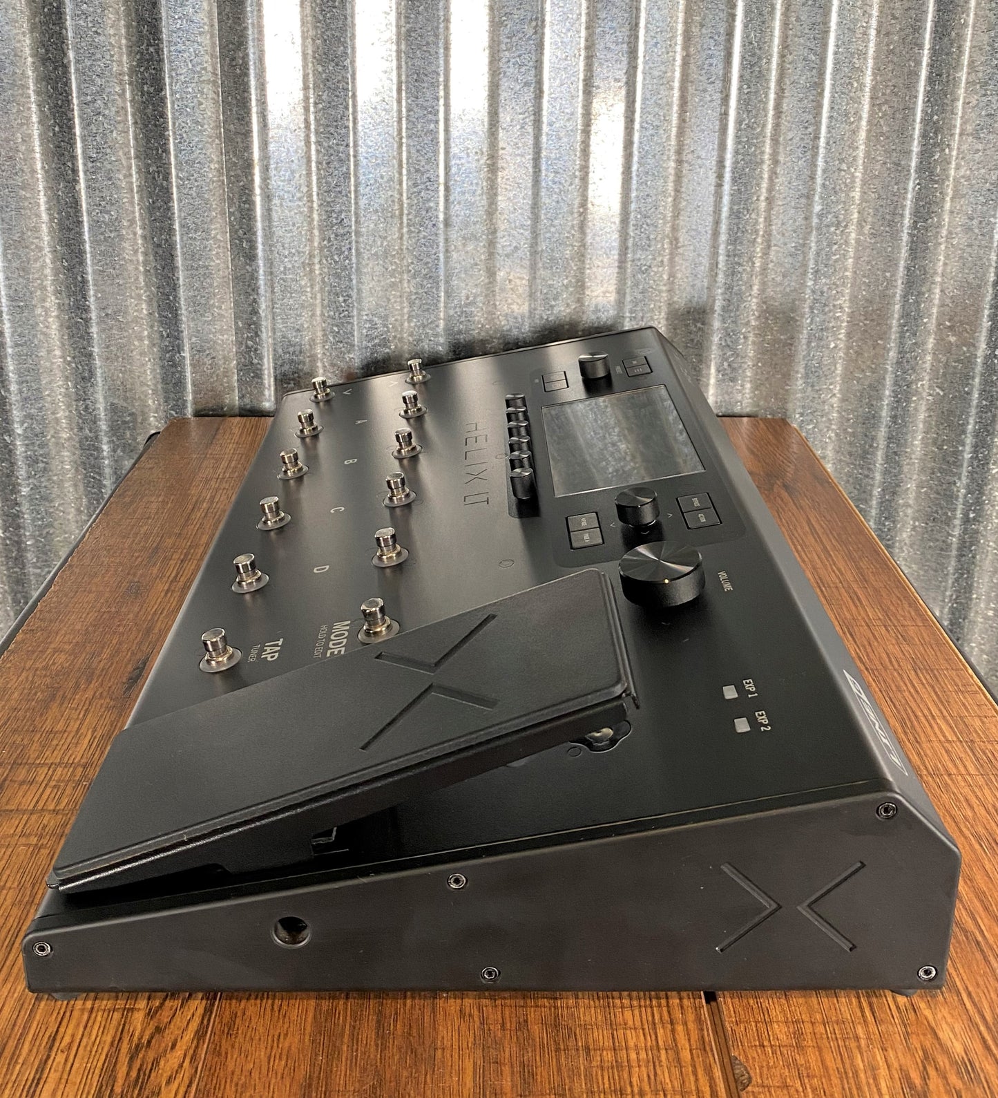 Line 6 Helix LT Guitar Multi Effect Processor Used