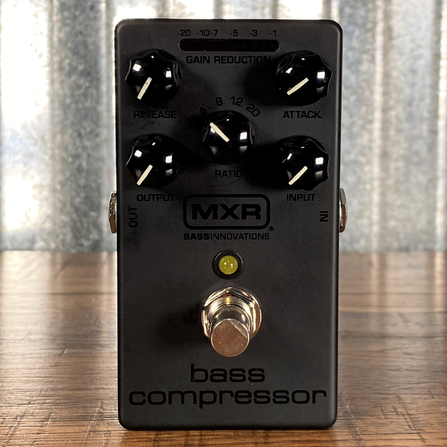 Dunlop MXR M87B Bass Compressor Blackout Effect Pedal