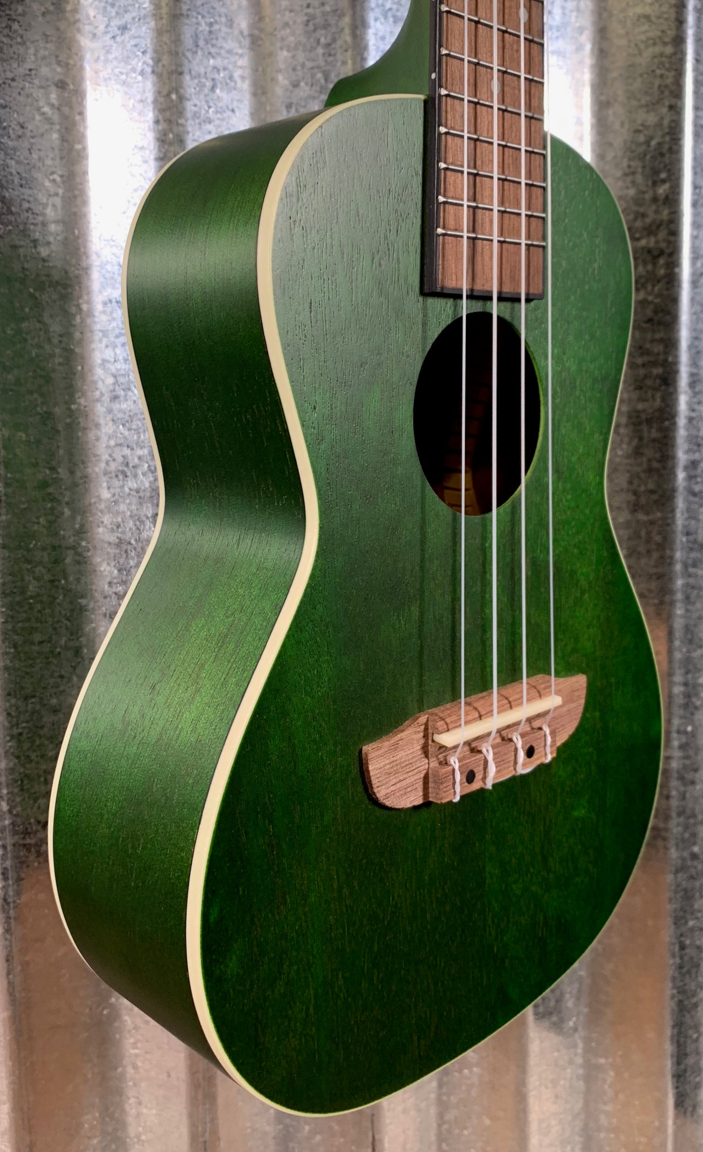 Ortega Guitars RUFOREST Forest Green Okoume Top Concert Ukulele