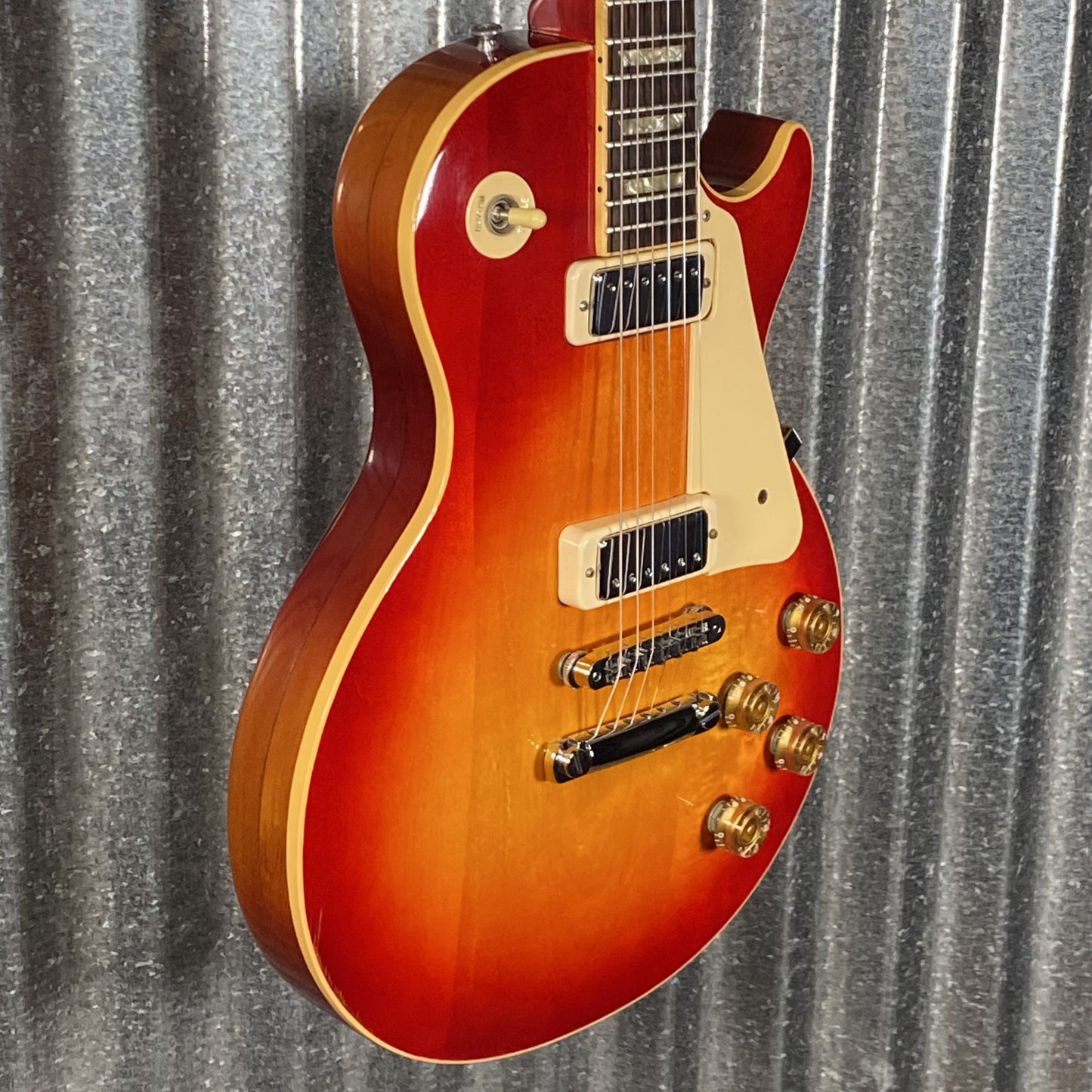 Gibson USA 1975 Les Paul Deluxe Cherry Sunburst Guitar & Case #7611 Used
