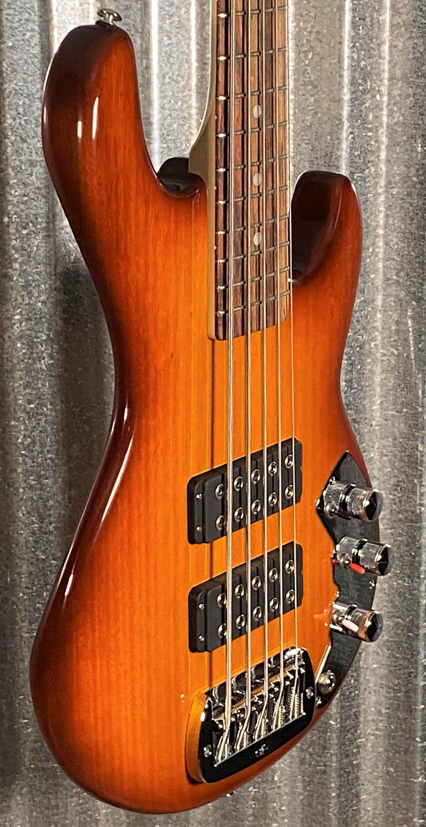 G&L USA CLF L-2500 S750 Old School Tobacco Sunburst 5 String Bass & Case #4168