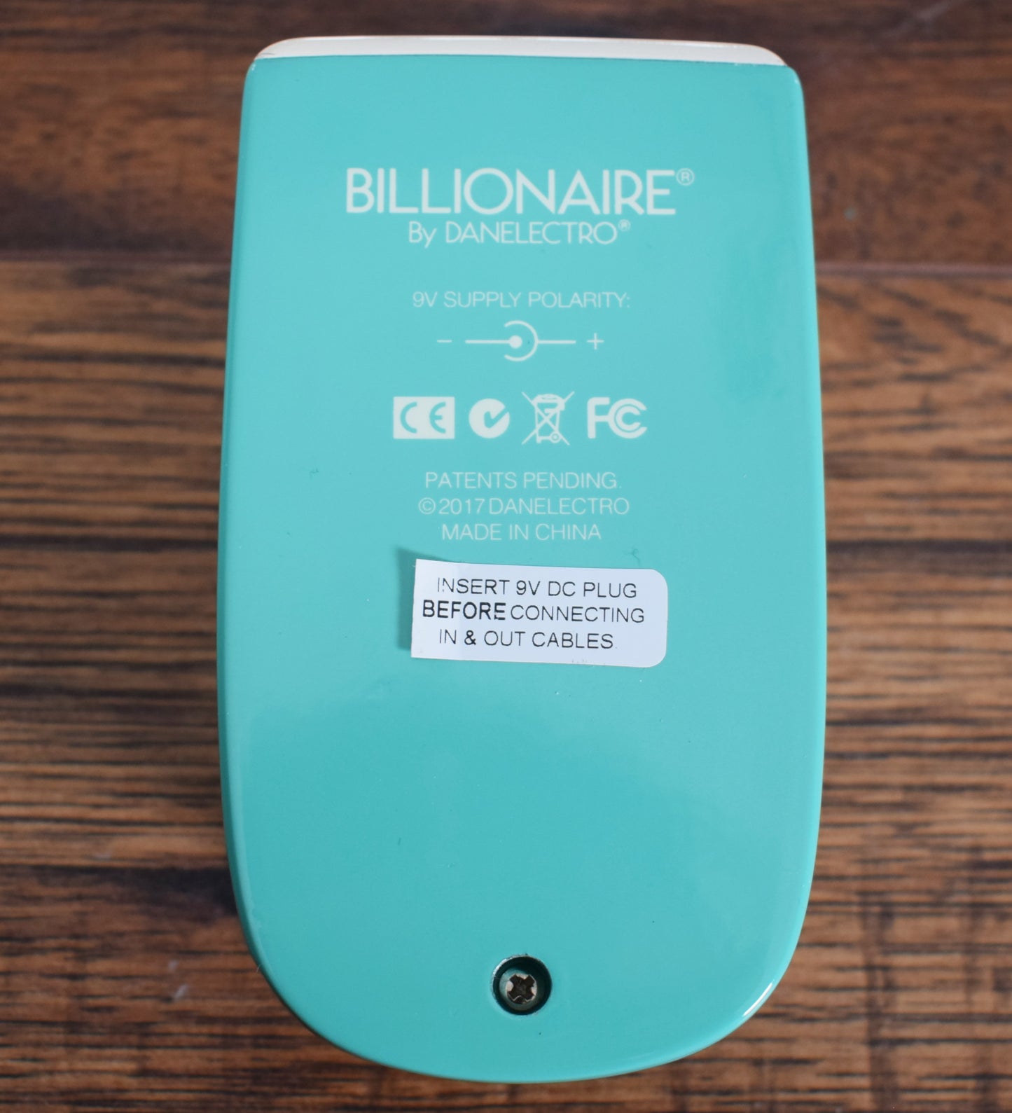 Danelectro Billionaire BK-1 Big Spender Spinning Speaker Guitar Effect Pedal Demo #1