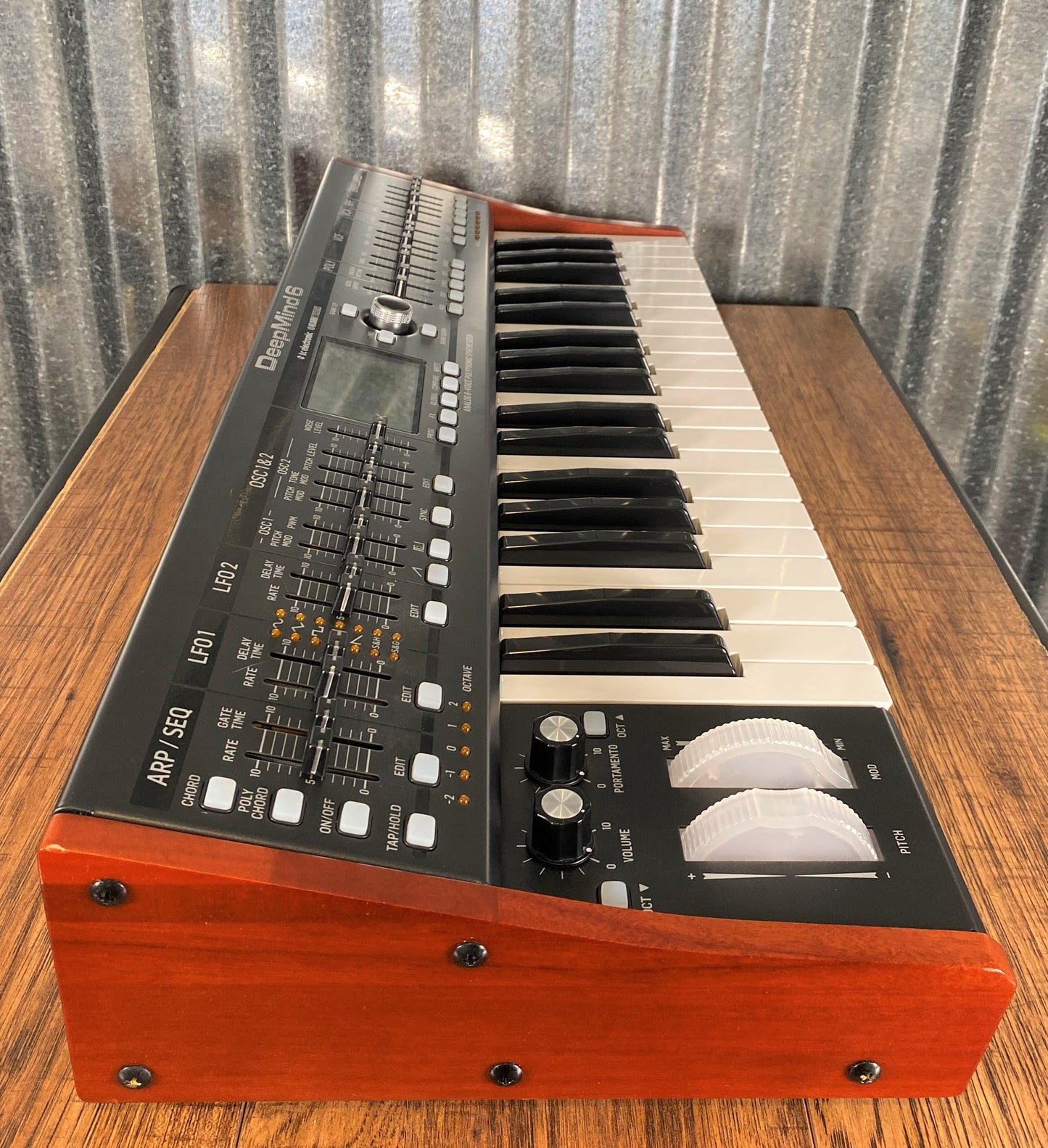Behringer Deepmind 6 Voice Polyphonic Keyboard Synthesizer Used