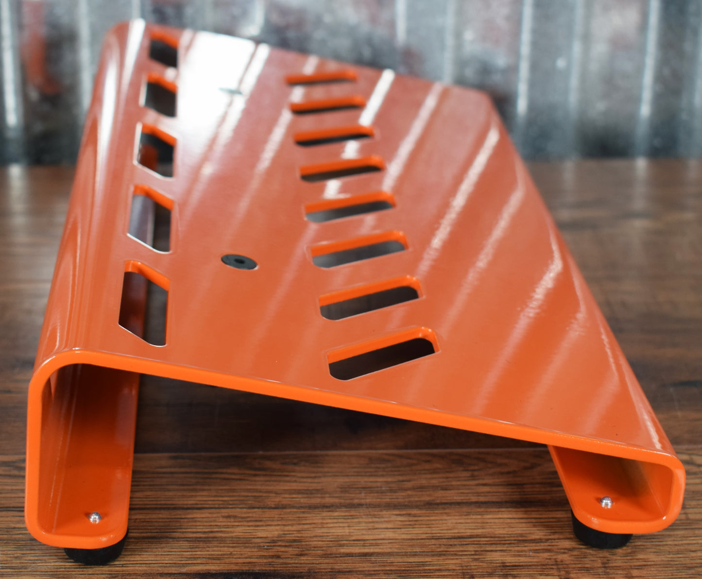 Gator GPB-LAK-OR Small Aluminum Guitar Effect Pedalboard & Bag Orange