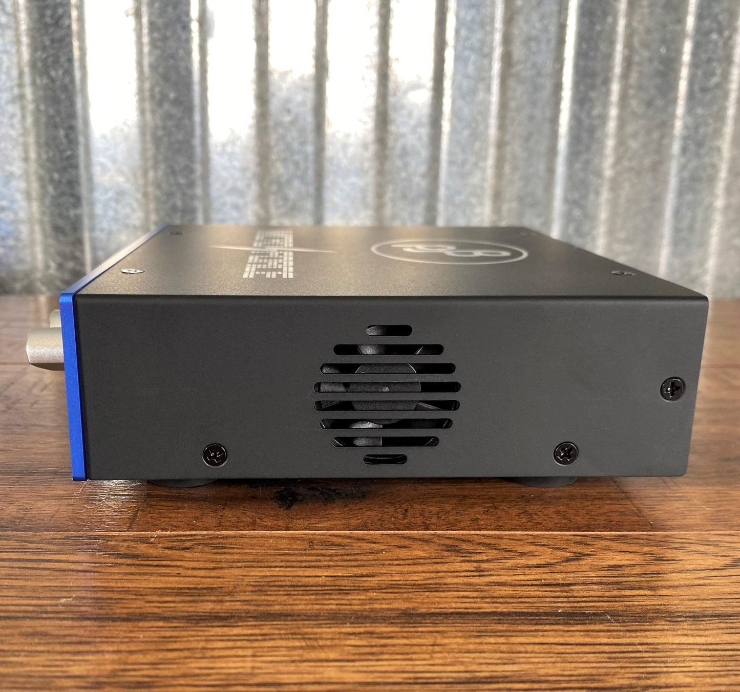 Phil Jones Bass BP- 200 200 Watt Solid State Digital Bass Amplifier Head