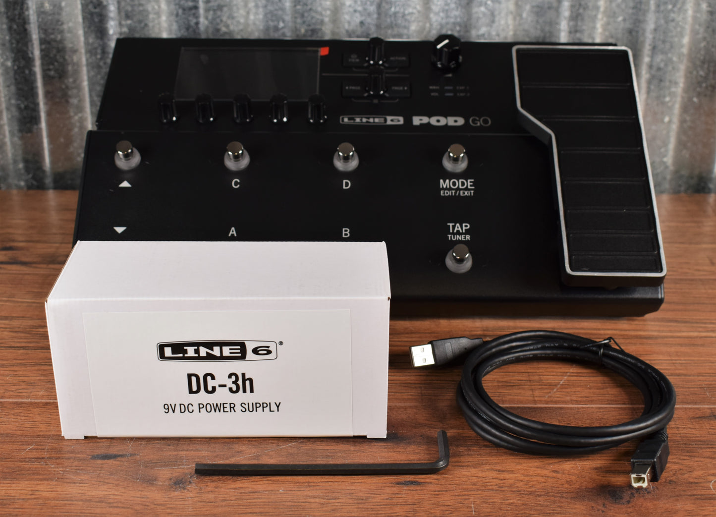 Line 6 Pod Go Multi-Effect Guitar Bass Effect Pedal