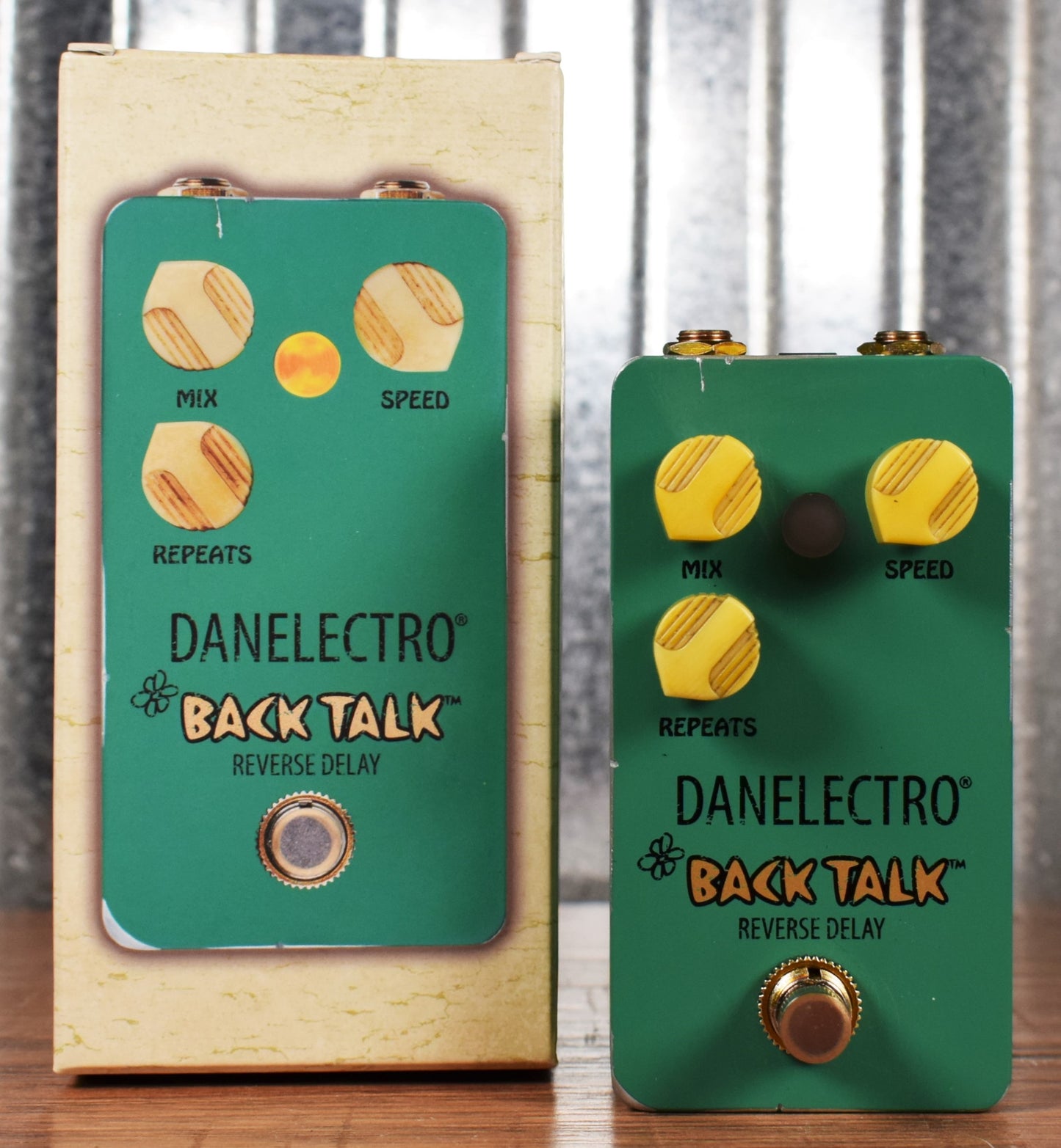 Danelectro BAC-1 Back Talk Reverse Delay Reissue Guitar Effect Pedal