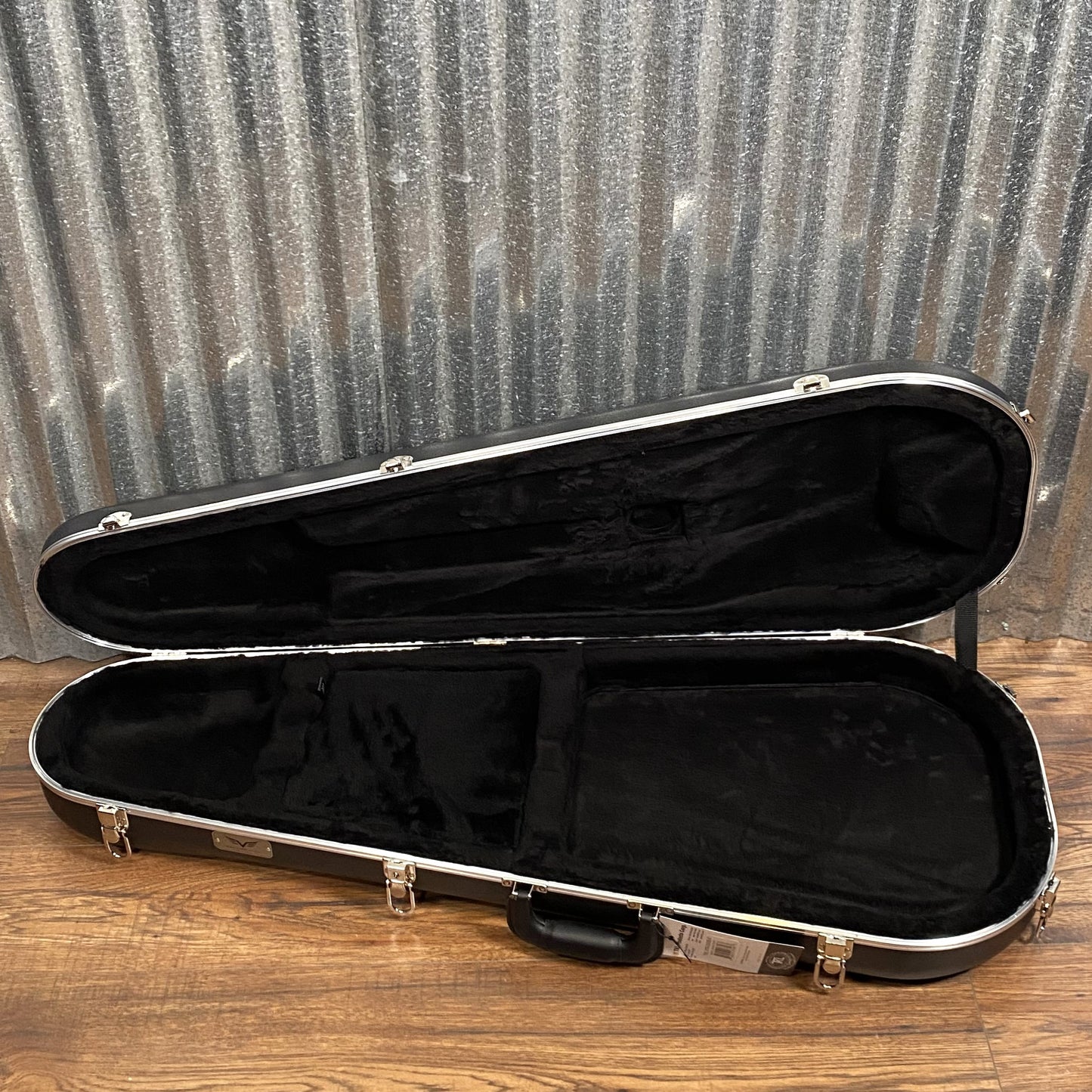 TKL Cases VTR-530 Vectra 3.2 Universal Electric Pro-Form USA Molded Guitar Case