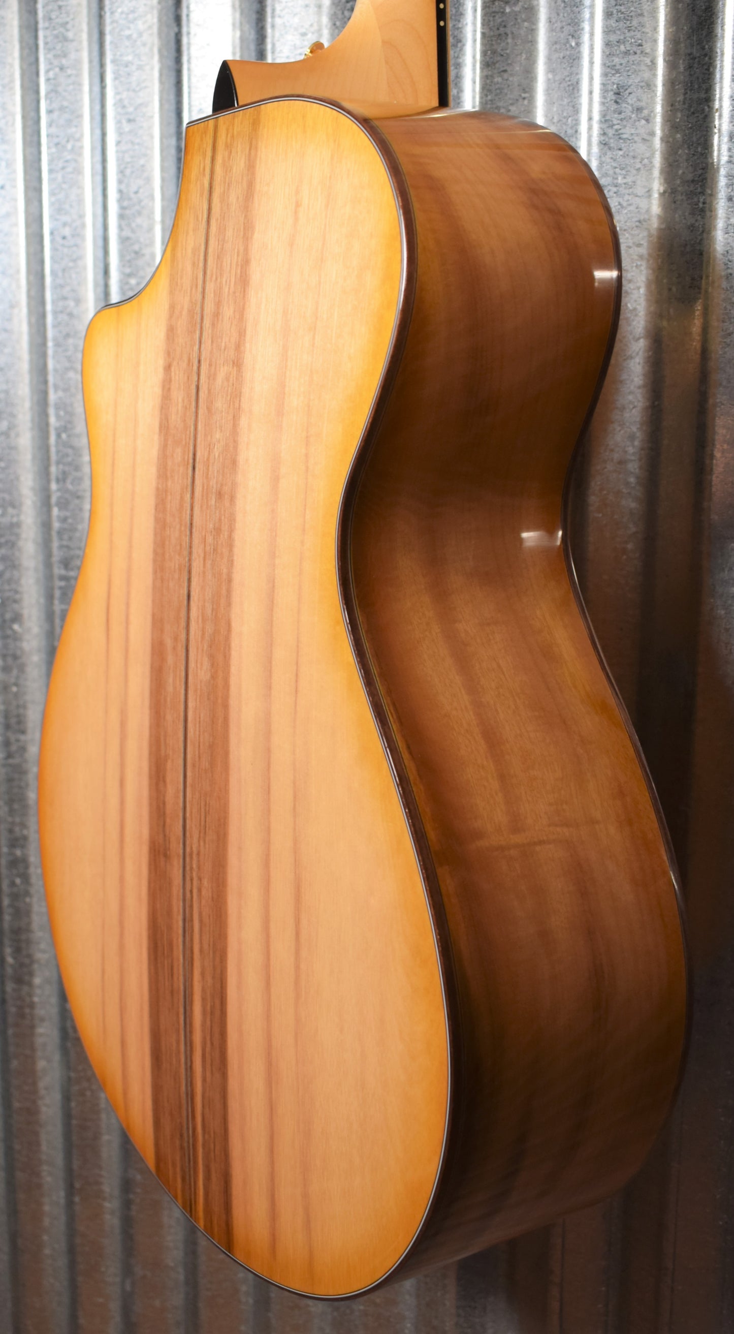 Breedlove Organic Artista Concerto Natural Shadow CE Torrefied Acoustic Electric Guitar & Bag #3315