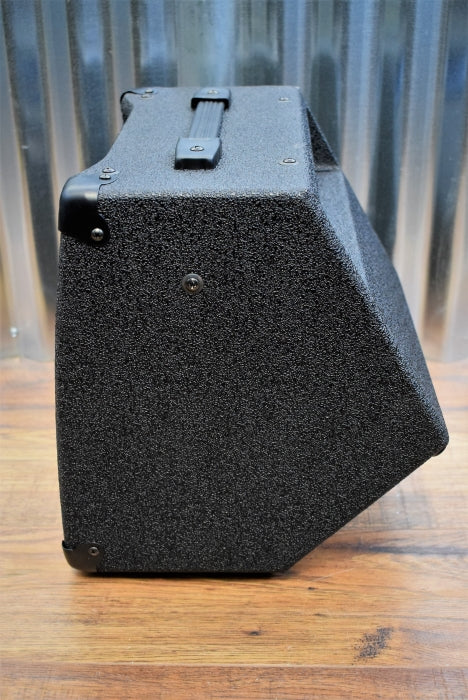 Laney RB1 15 Watts 1x8" Bass Guitar Combo Amplifier Demo