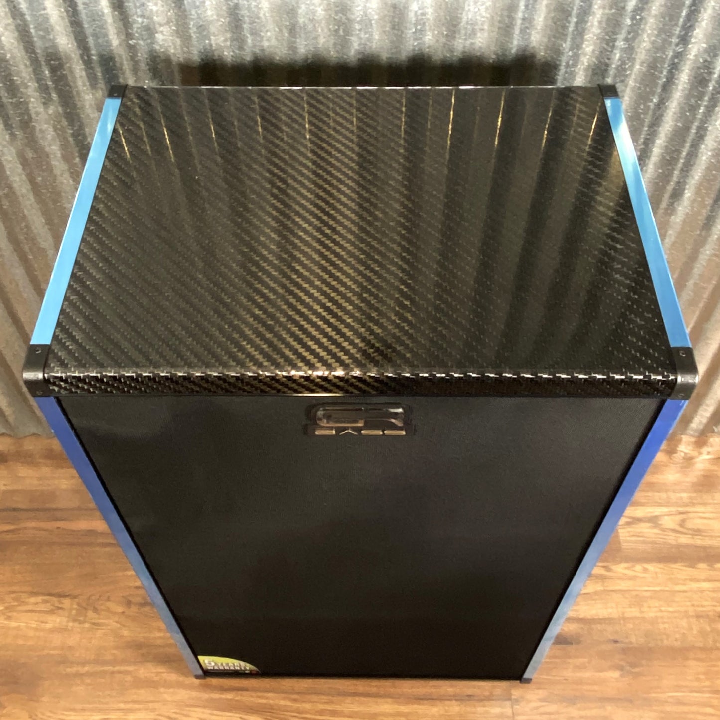 GR Bass AT 610 Carbon Fiber 1200 Watt 6x10 4 Ohm Bass Speaker Cabinet