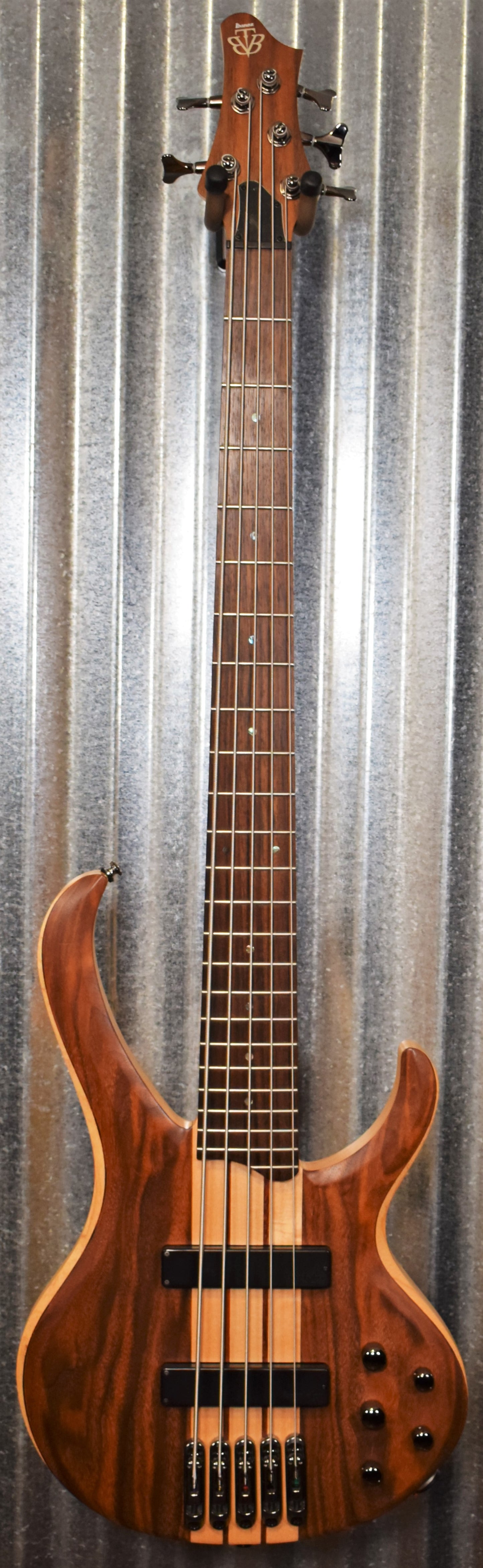 Ibanez BTB675 5 String Natural Bass #1652 Used