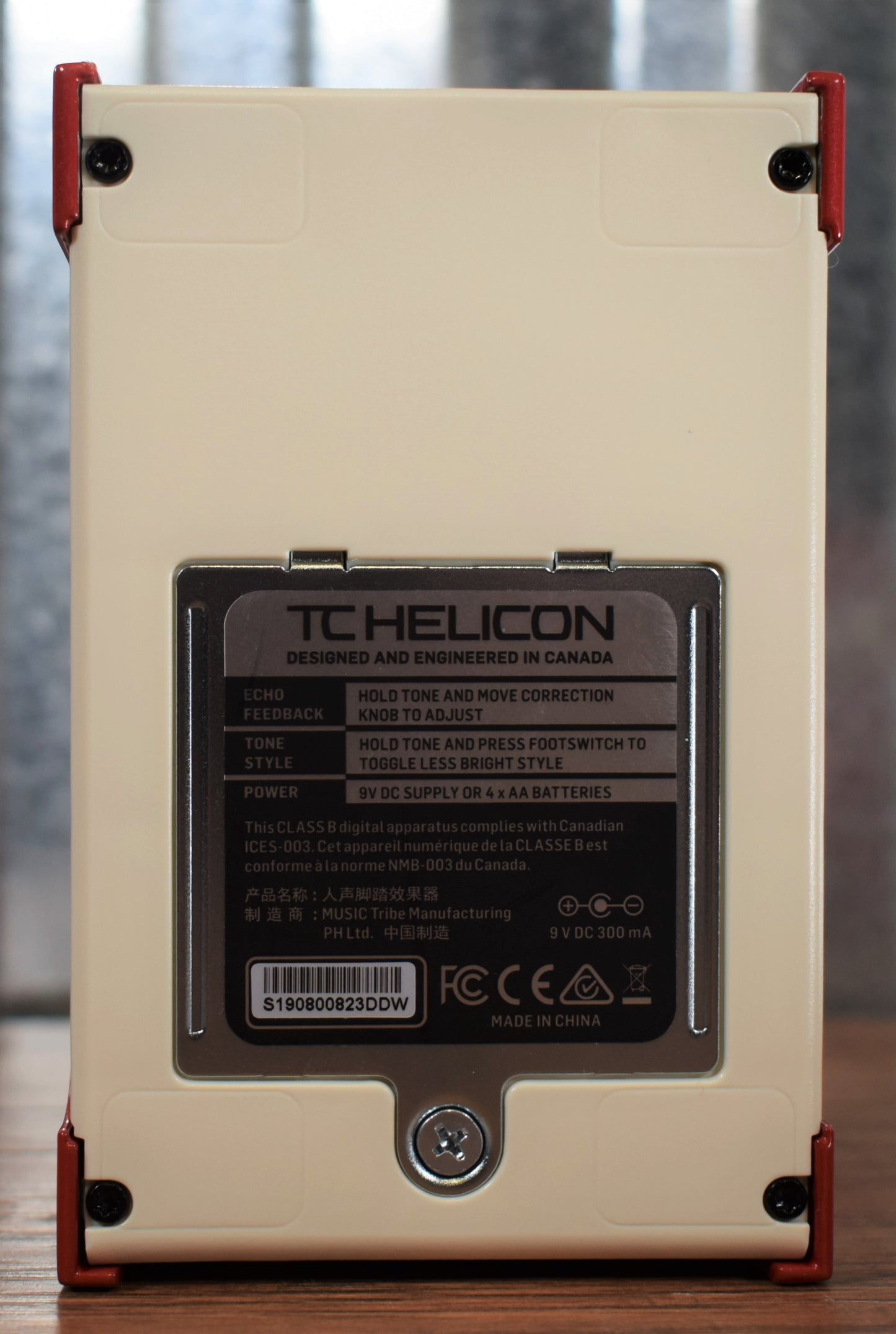 TC Helicon Mic Mechanic 2 Reverb Echo Pitch Correction Vocal Effect Processor
