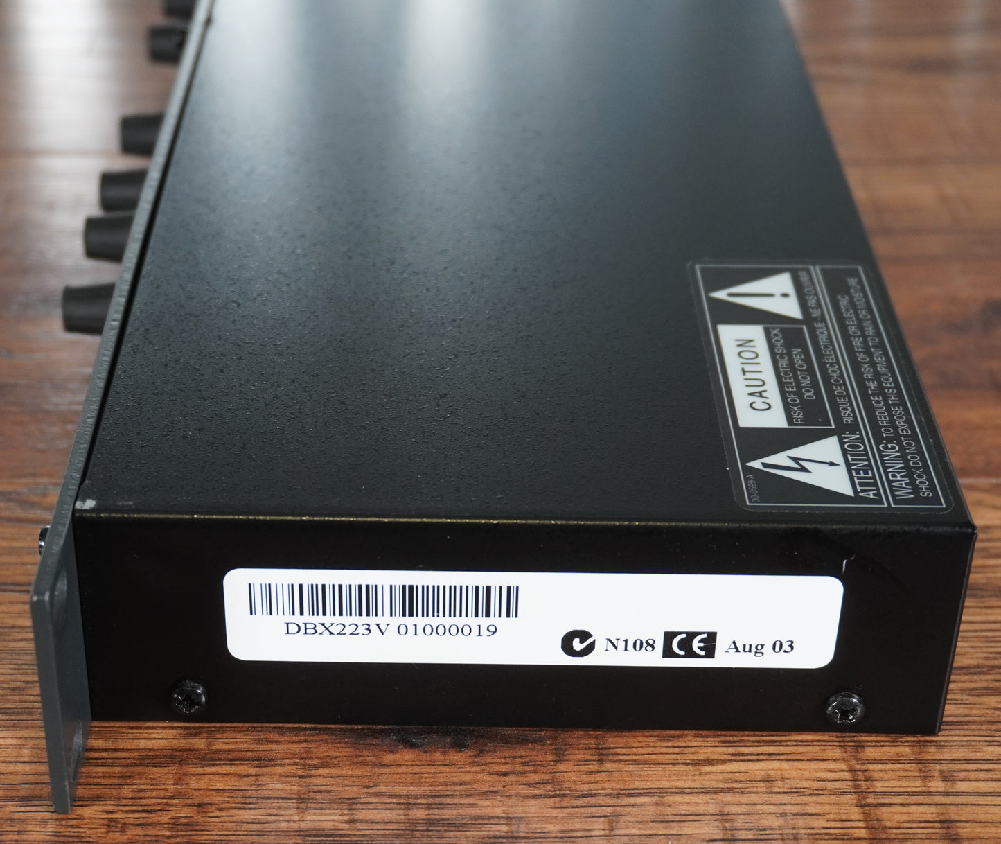 DBX 223 Stereo Two Channel 2-Way & Mono 3-Way Crossover Rackmount Used