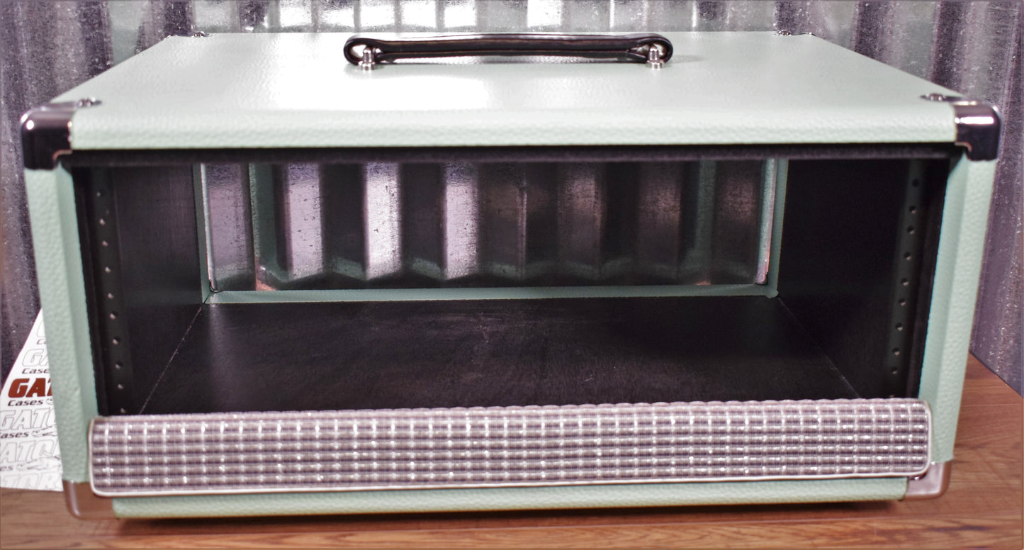Gator Cases GR-RETRORACK-4SG 4 Space Guitar & Bass Amplifier/Effects Rack Case Seafoam Green