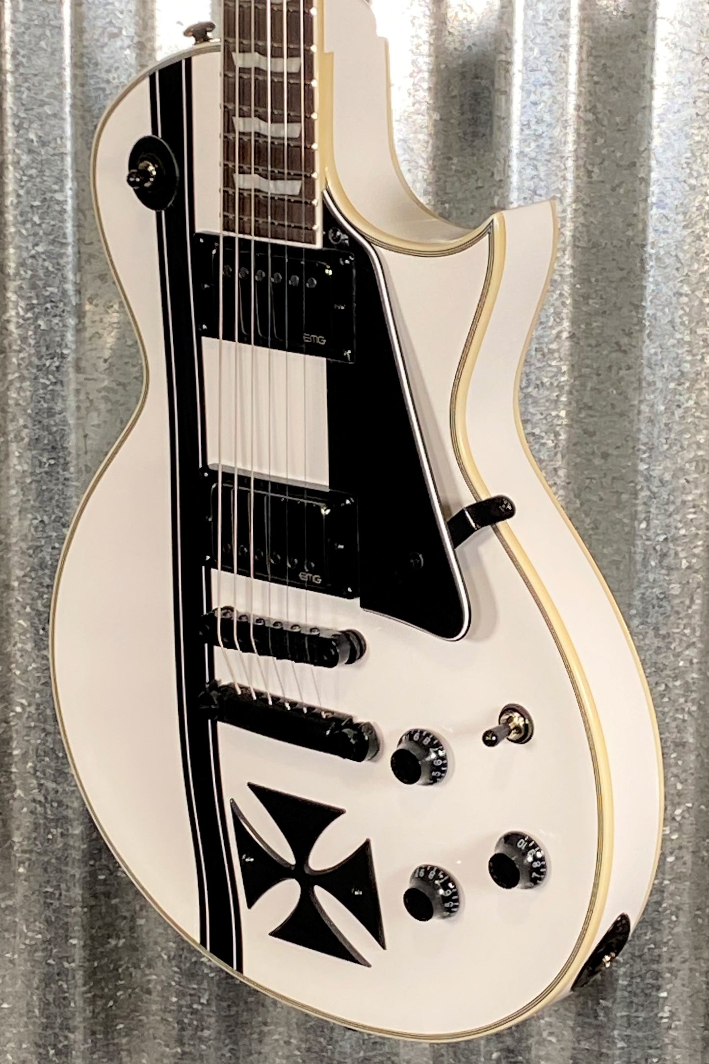 ESP LTD Iron Cross James Hetfield Snow White Guitar & Case LIRONCROSSSW #0388 Used