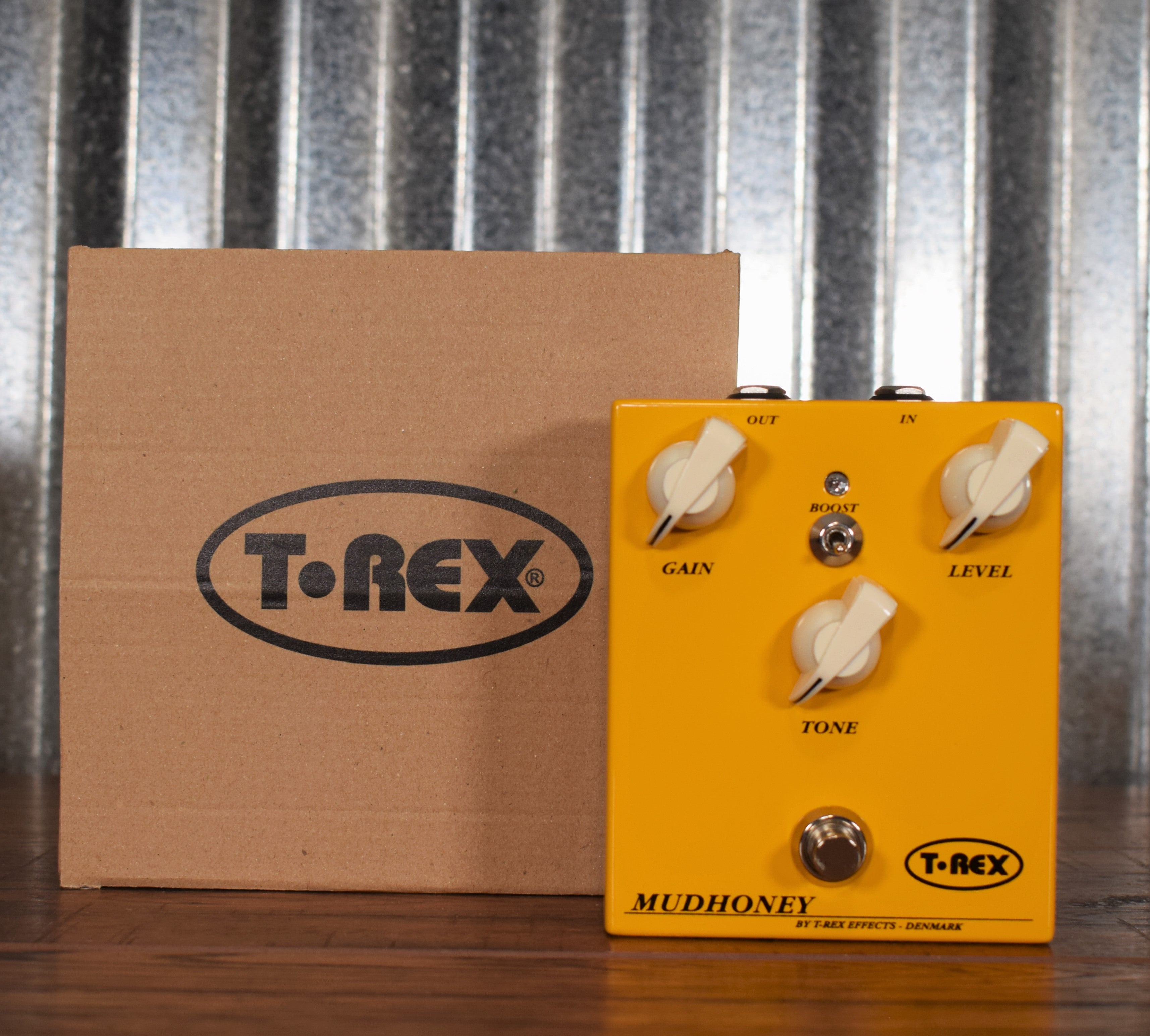 mudhoney pedal T-Rex Mudhoney Danish Collection Distortion Guitar Effect Pedal – Specialty Traders