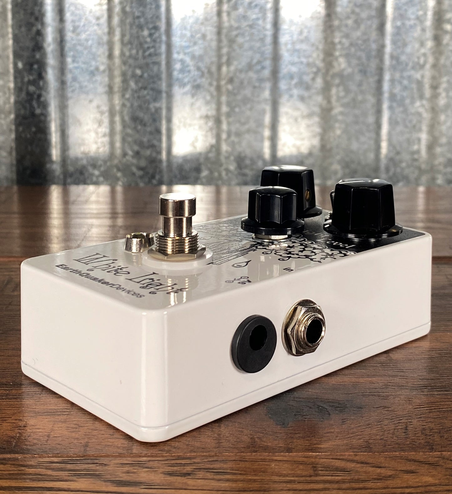 Earthquaker Devices EQD White Light Overdrive Guitar Effect Pedal NOS