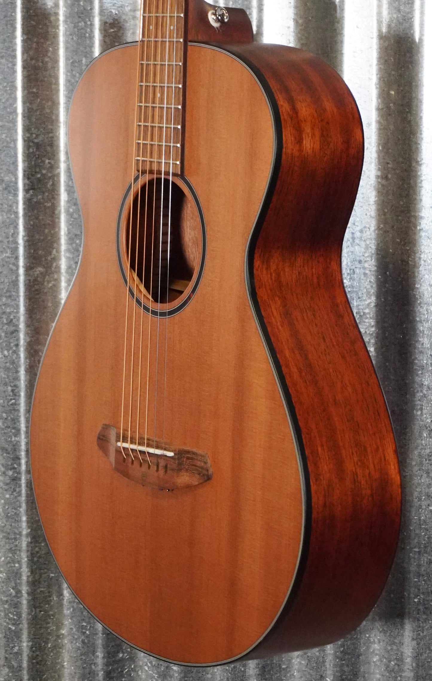 Breedlove Discovery S Concertina Acoustic Guitar DSCA01RCAM #1212 Used