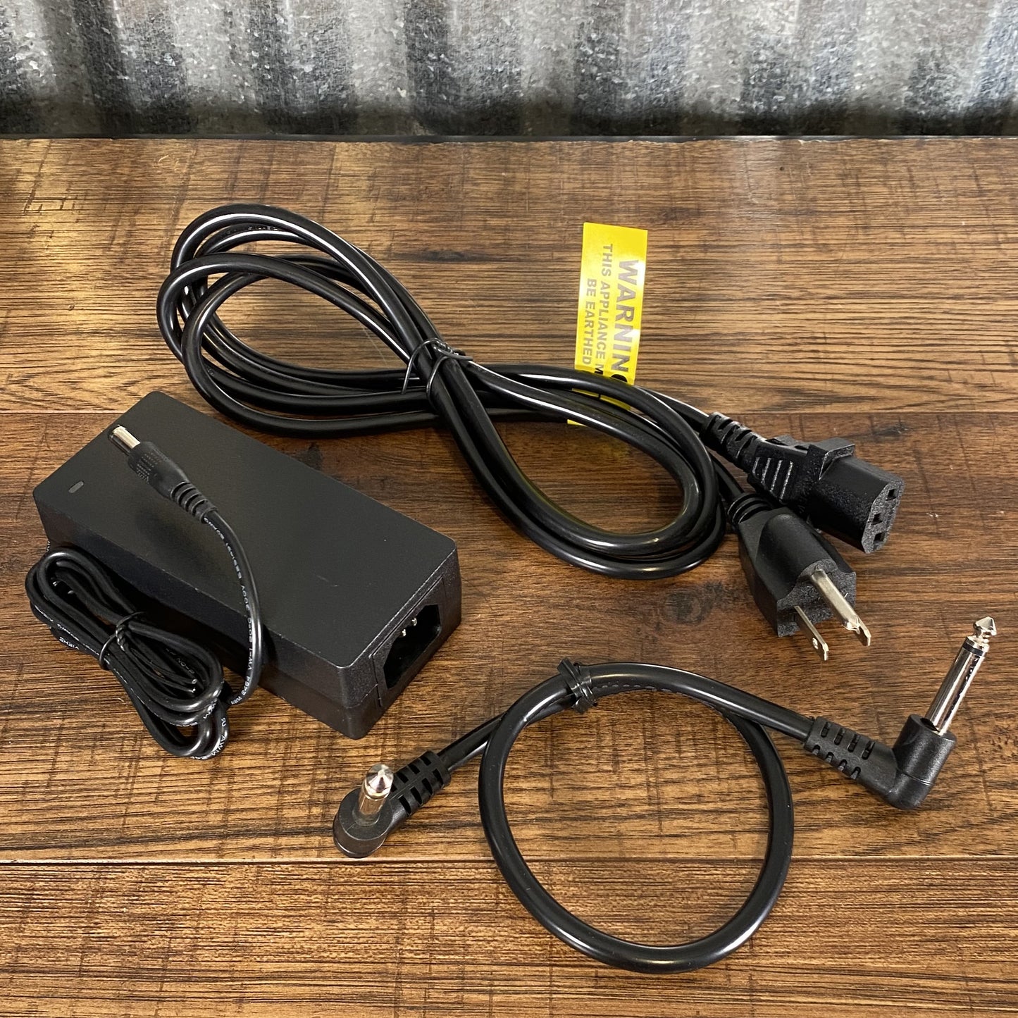 Laney IRF-LEADTOPRIG112 LEADTOP 60 Watt Guitar Amplifier Head & 1x12 Speaker Cabinet Bundle