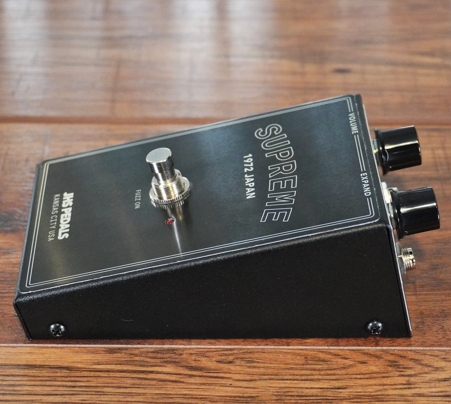 JHS Pedals Supreme Fuzz Guitar Effect Pedal Demo
