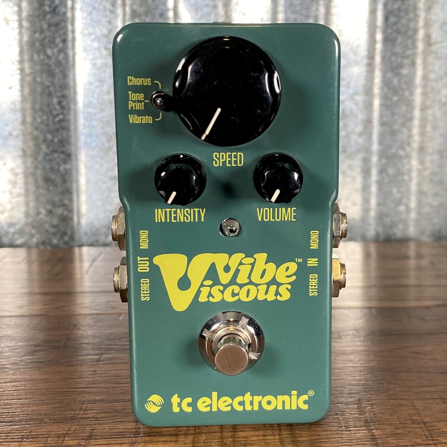 TC Electronic Viscous Vibe Uni-Vibe Tone Print Guitar Effect Pedal Used