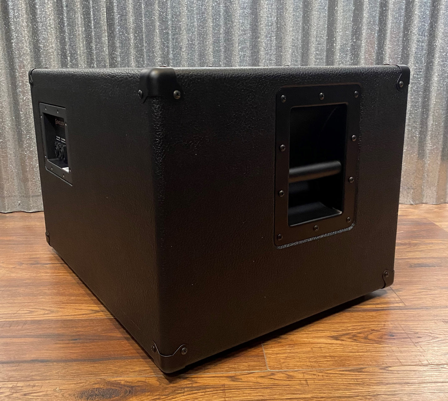 Genzler Amplification BA2-210-3STR Series 2 600 Watt 2x10" Bass Array Speaker Cabinet Straight