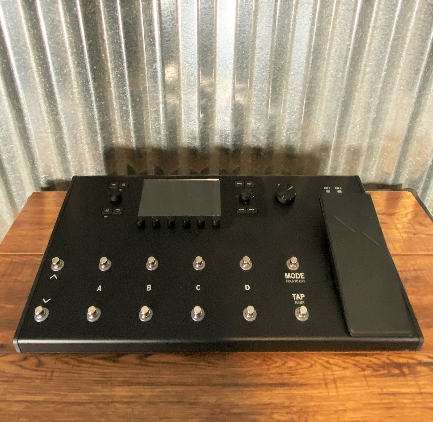 Line 6 Helix LT Guitar Multi Effect Processor Used