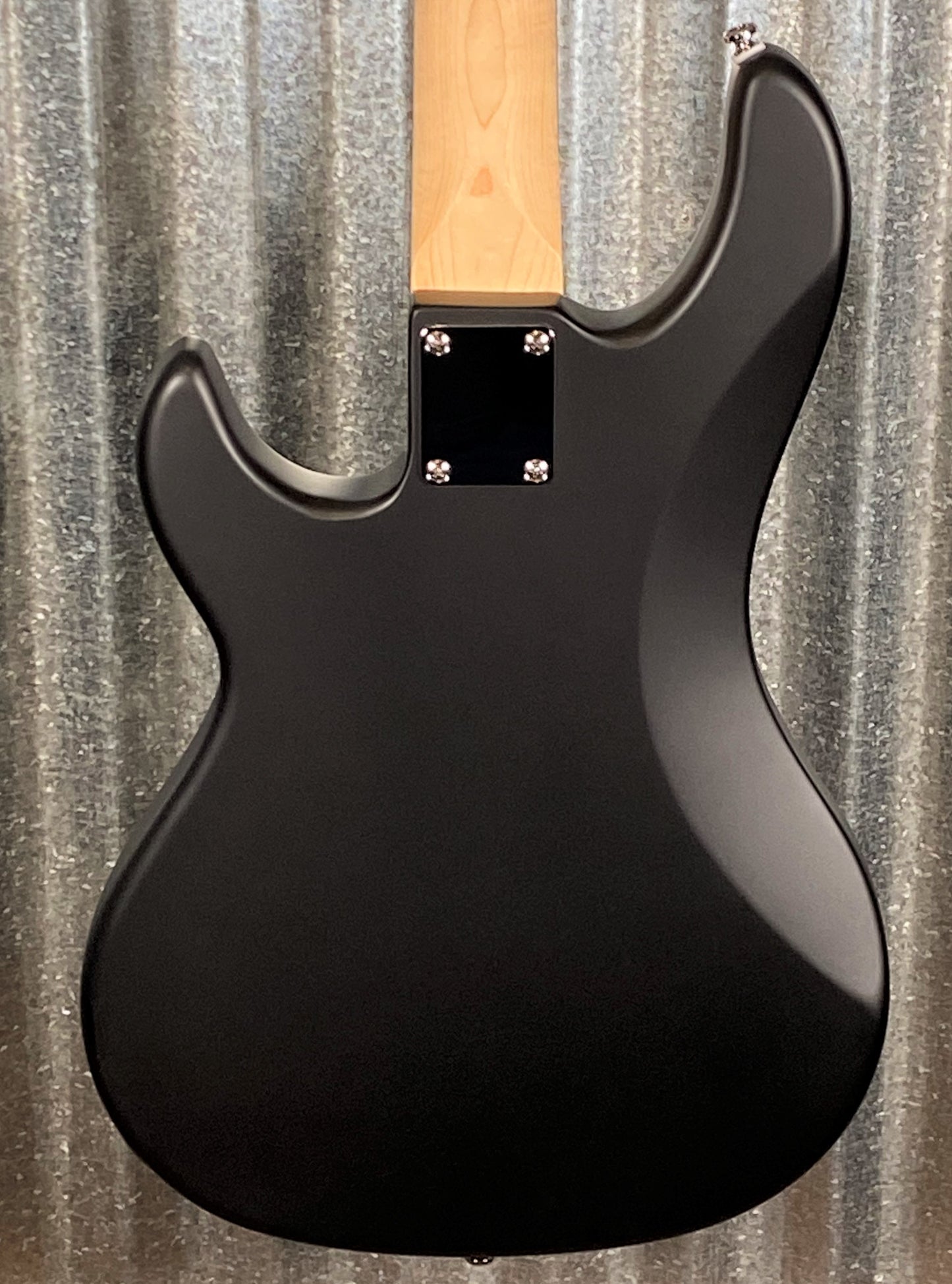 G&L Tribute Kiloton 4 String Bass Black Satin #6173
