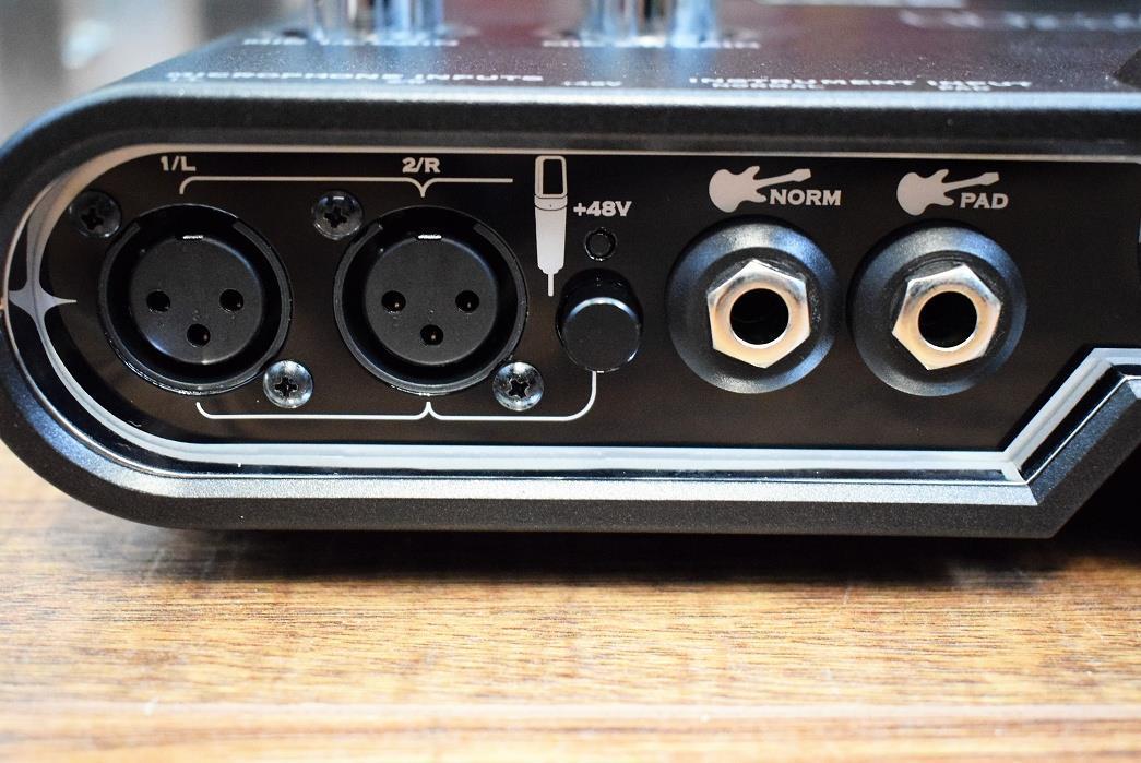 Line 6 POD Studio UX2 2 Channel Guitar Vocal USB Audio Recording Interface Open Box