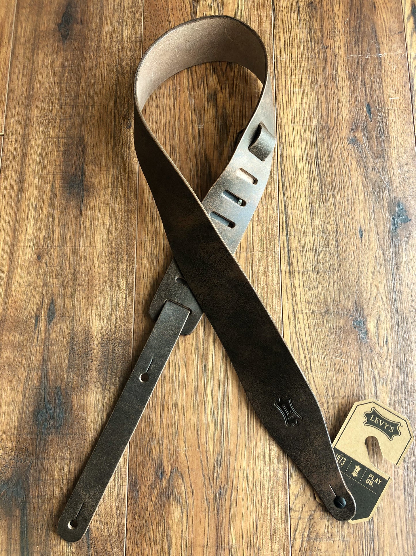 Levy's M17D-DBR 2.5" Adjustable Distressed Veg-Tan Leather Guitar & Bass Strap Dark Brown