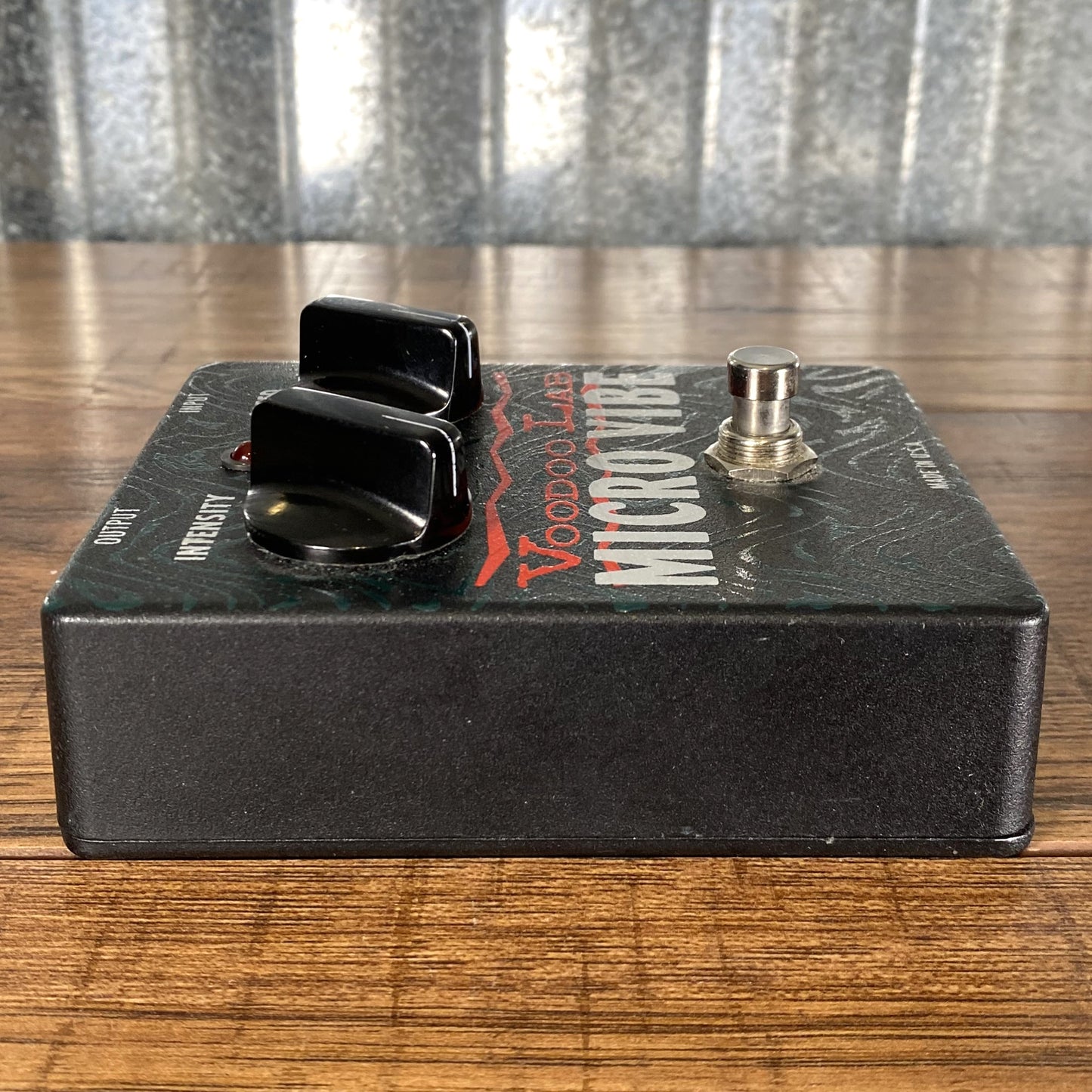 Voodoo Lab Micro Vibe Vibrato Guitar Effect Pedal Used