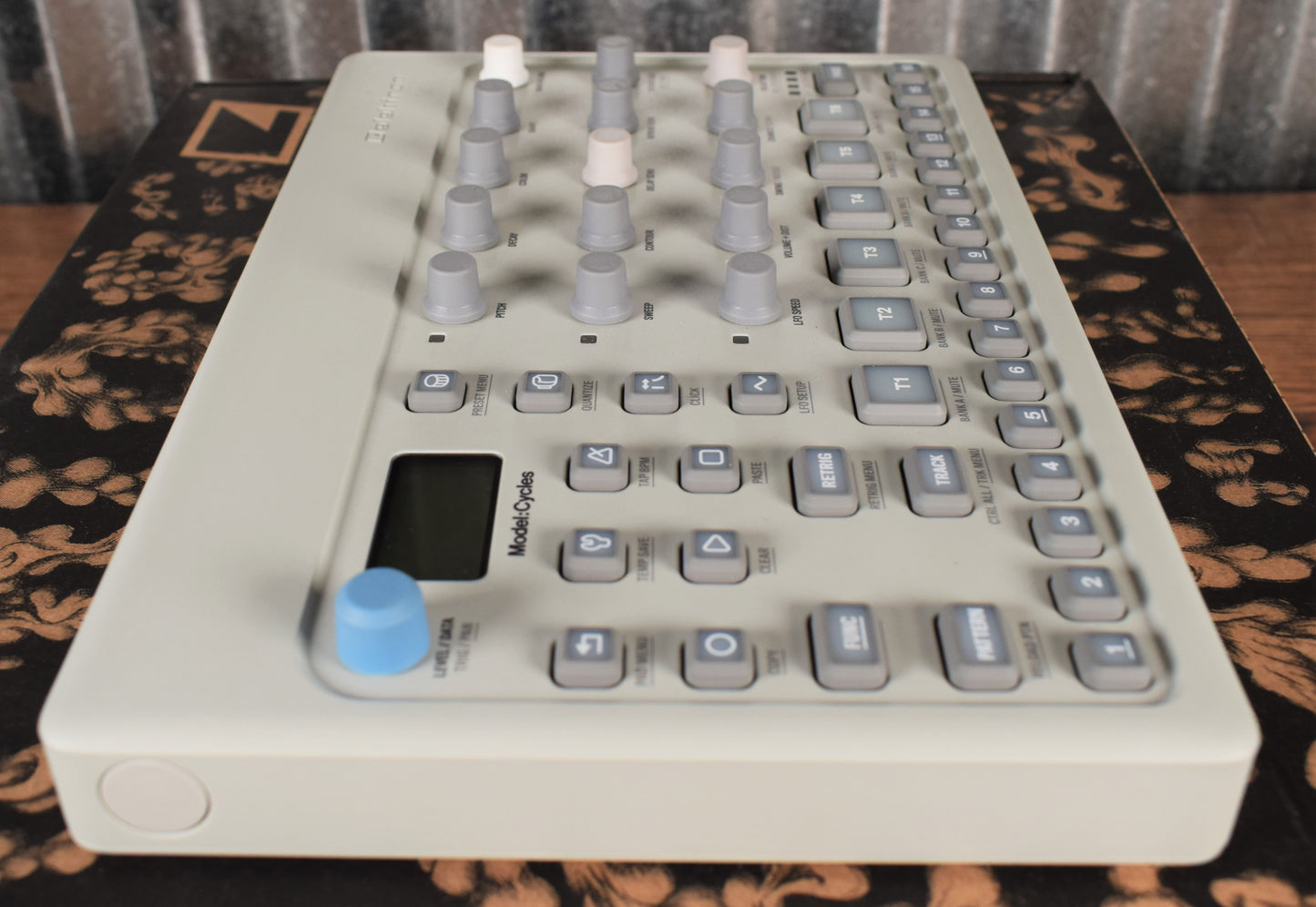 Elektron Model Cycles 6 Track FM Groovebox Used