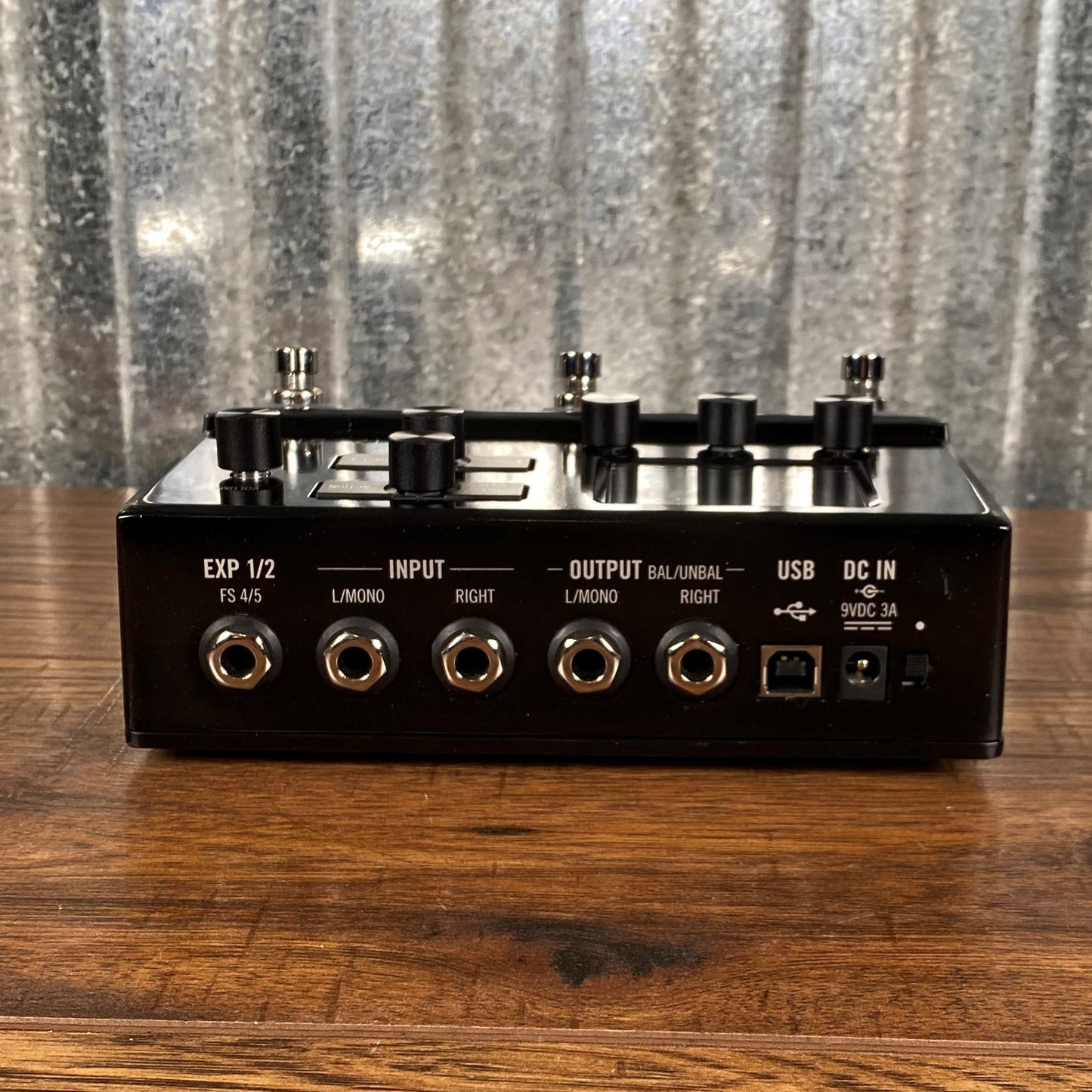 Line 6 HX Stomp Multi Effect Modeling Guitar Bass Effect Pedal Used