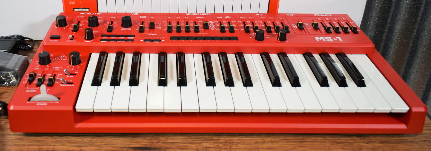 Behringer MS-1-RD 32 Key Analog Synthesizer Red Demo