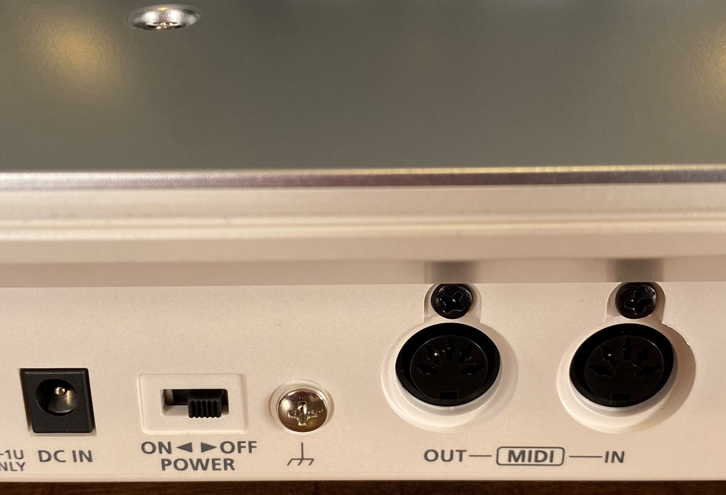 Roland AX-EDGE 49 Key Keytar Synthesizer White