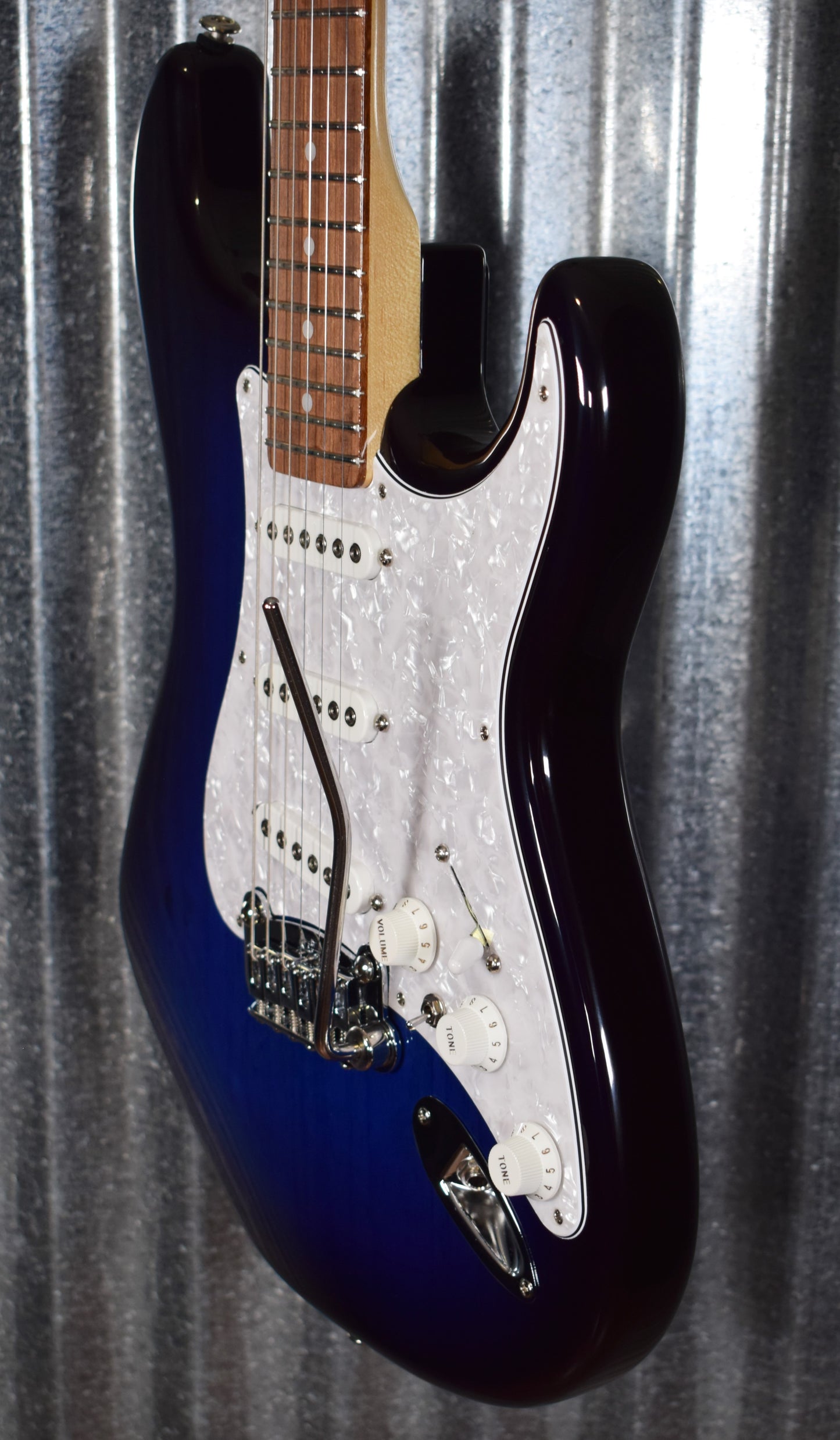 G&L USA Fullerton Deluxe S-500 Blueburst Guitar & Case S500 #5057
